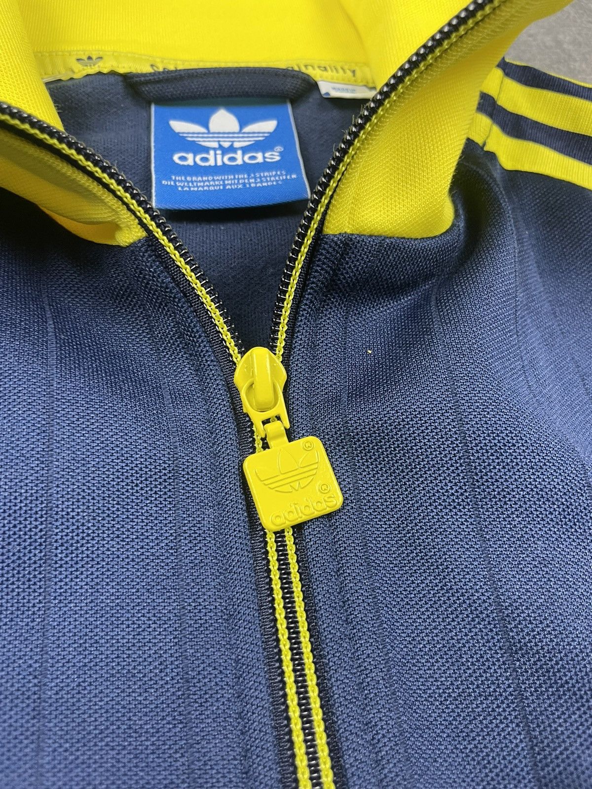 Adidas × Japanese Brand × Vintage Adidas 3 stripes zip hoodie track suit top retro vintage 00s Size US S / EU 44-46 / 1 - 6 Thumbnail