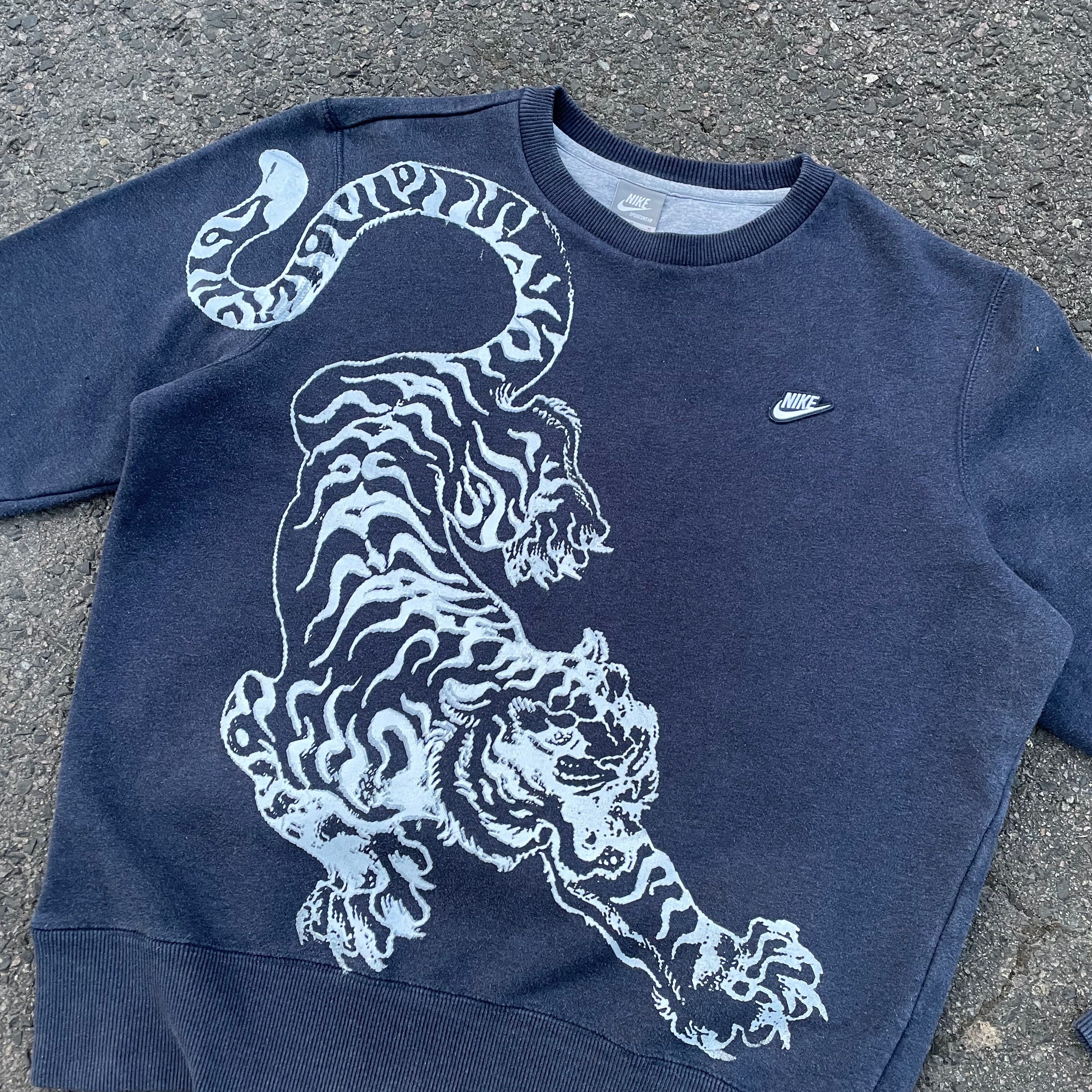 Nike Nike sweatshirt custom hand printed tiger y2k art animal Size US M / EU 48-50 / 2 - 3 Thumbnail