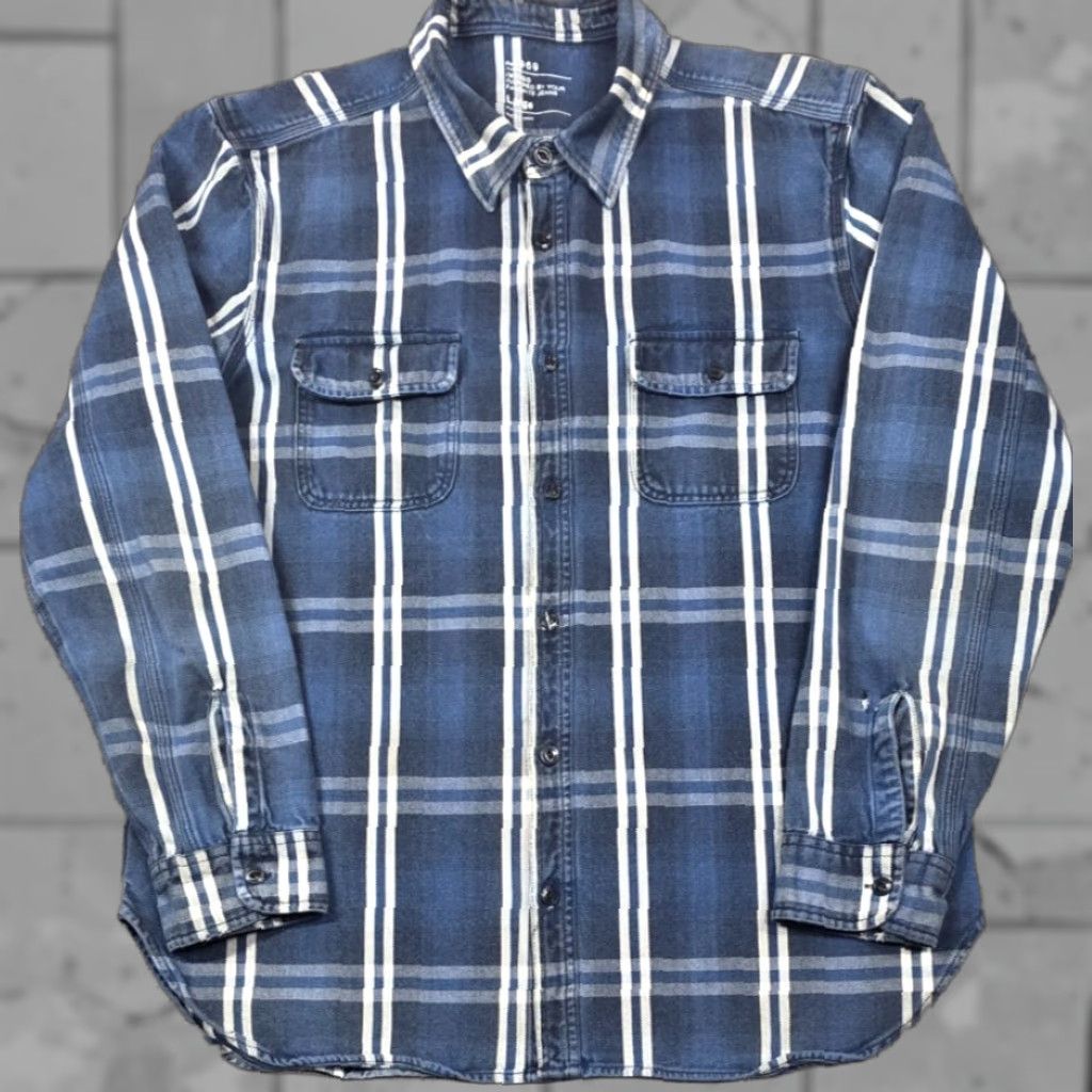 Gap Gap 1969 Denim Indigo WorkShirt Men L Plaid Blue Pockets Long Sleeve Button Up Size US L / EU 52-54 / 3 - 1 Thumbnail