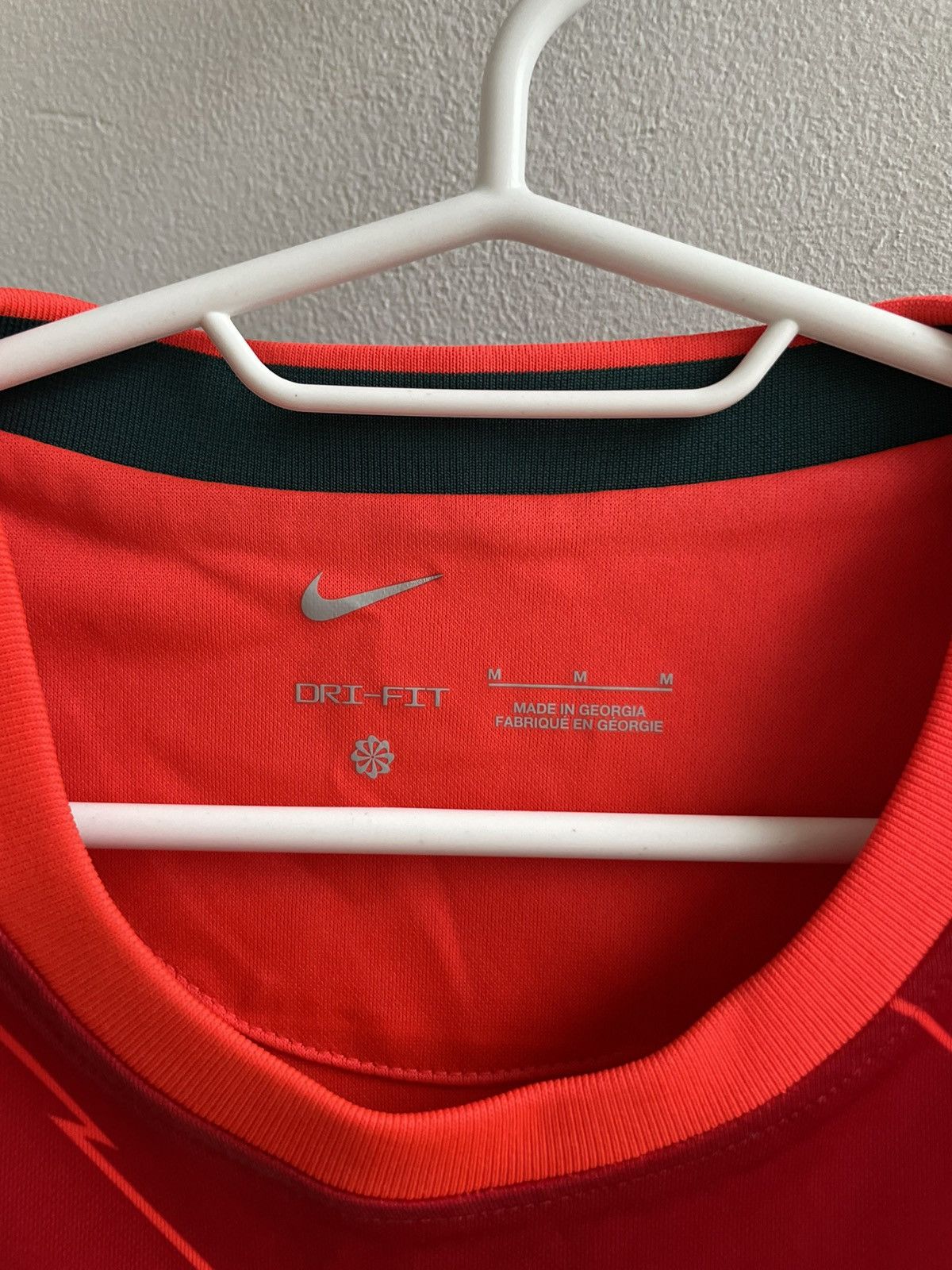 Nike Liverpool 2021 2022 Home Shirt Football Soccer Jersey Nike Size US M / EU 48-50 / 2 - 11 Thumbnail