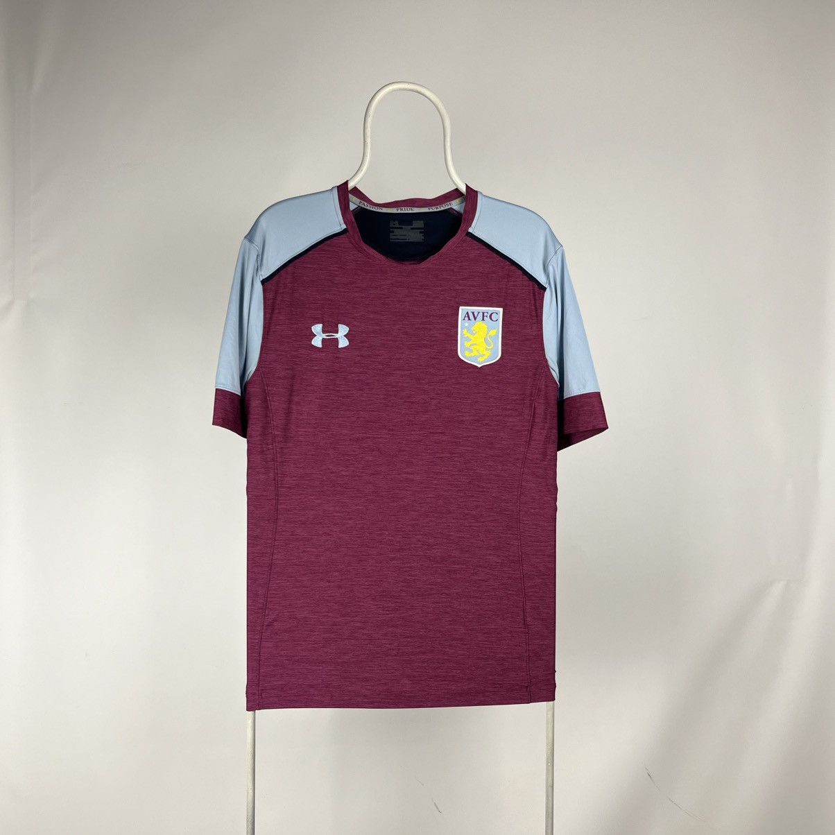 Under Armour Aston Villa 2016 Soccer Jersey Football Shirt Under Armour Size US L / EU 52-54 / 3 - 1 Thumbnail