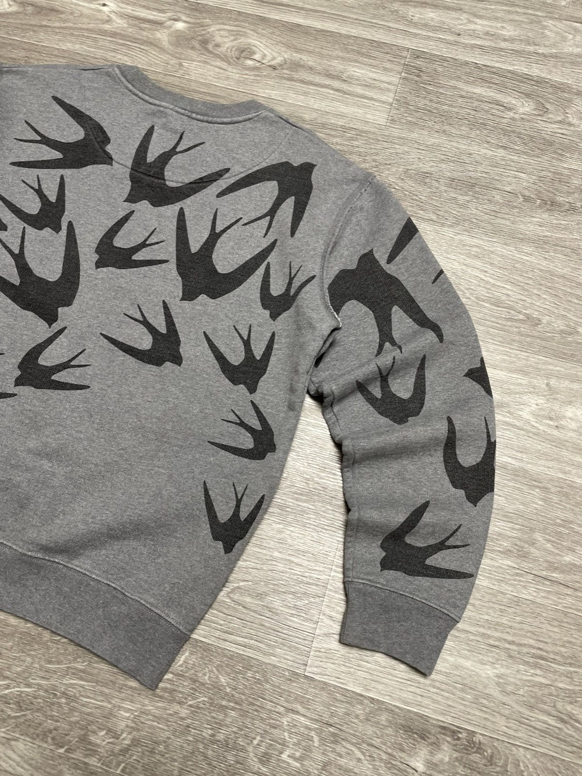 Alexander McQueen Alexander McQueen McQ Birds All Over Print Gray Sweatshirt Size L / US 10 / IT 46 - 18 Thumbnail