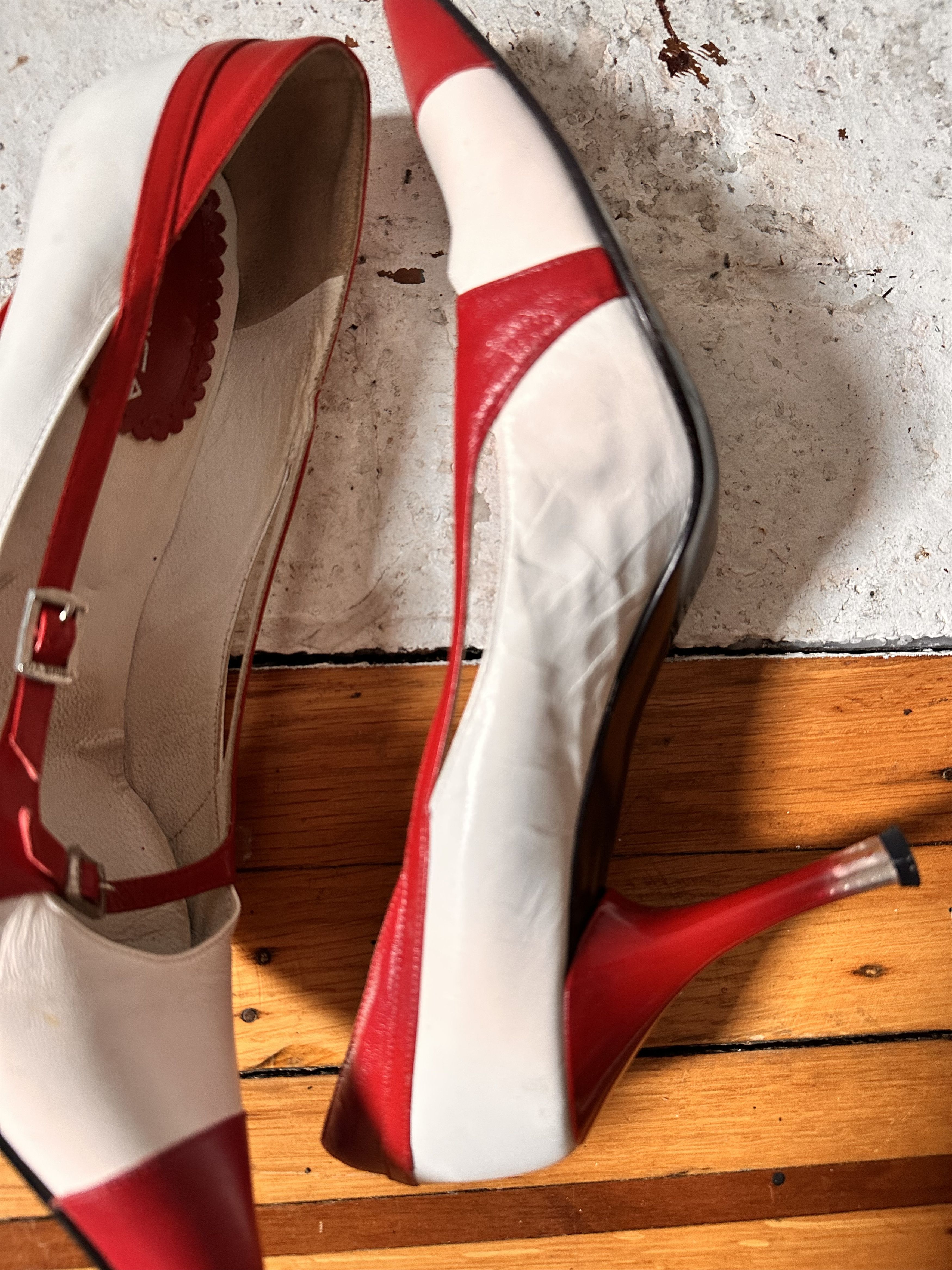 Vintage VIA SPIGA RED AND WHITE Y2K HEELS _ 8.5 Size US 8.5 / IT 38.5 - 6 Thumbnail