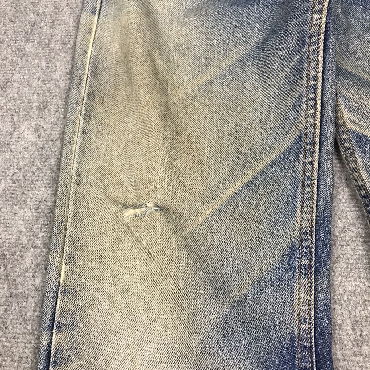 Levi's Vintage Clothing Levi’s 505 Distressed Denim Jeans Pants Size US 28 / EU 44 - 4 Thumbnail