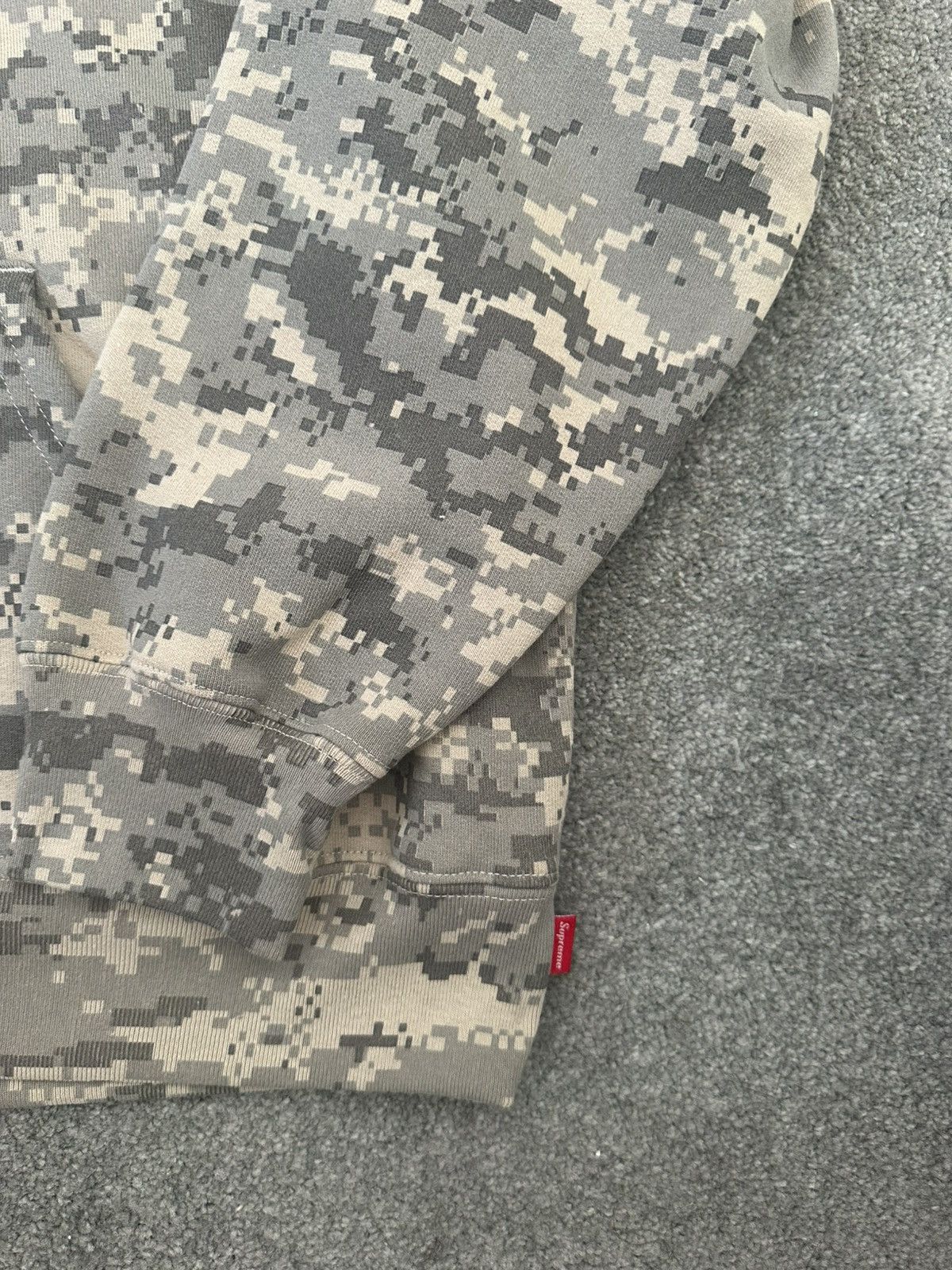Supreme Digi camo supreme tracksuit Size US M / EU 48-50 / 2 - 4 Thumbnail