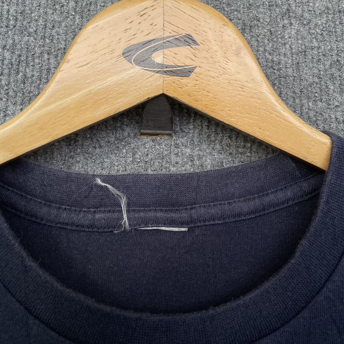 Nike × Vintage 1996 Nike Solo Swoosh T Shirt Size US S / EU 44-46 / 1 - 3 Thumbnail