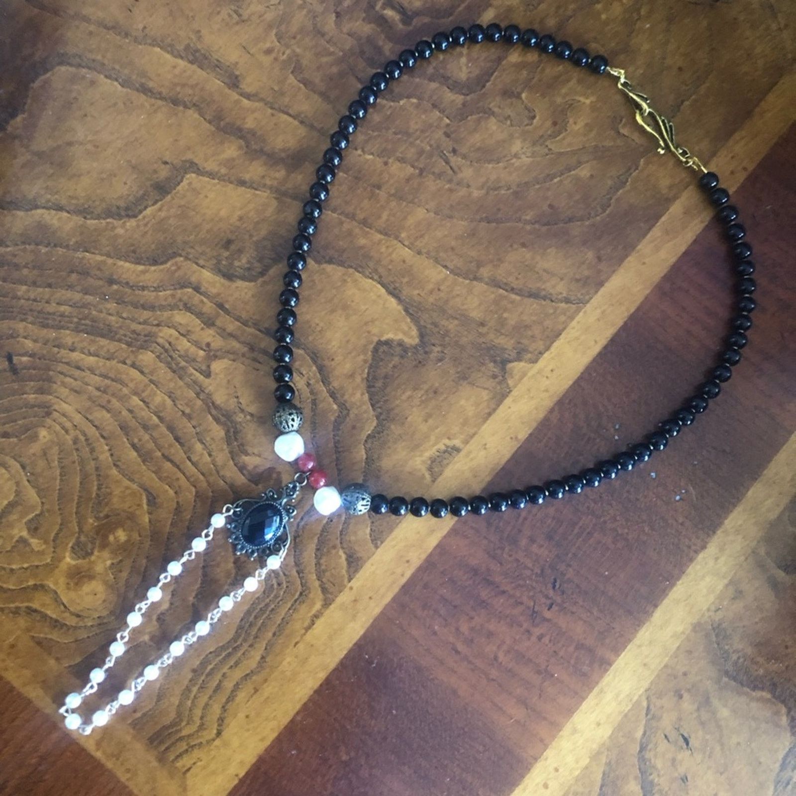 Handmade Handcrafted Victorian style glass pearl carnelian neckla Size ONE SIZE - 7 Thumbnail