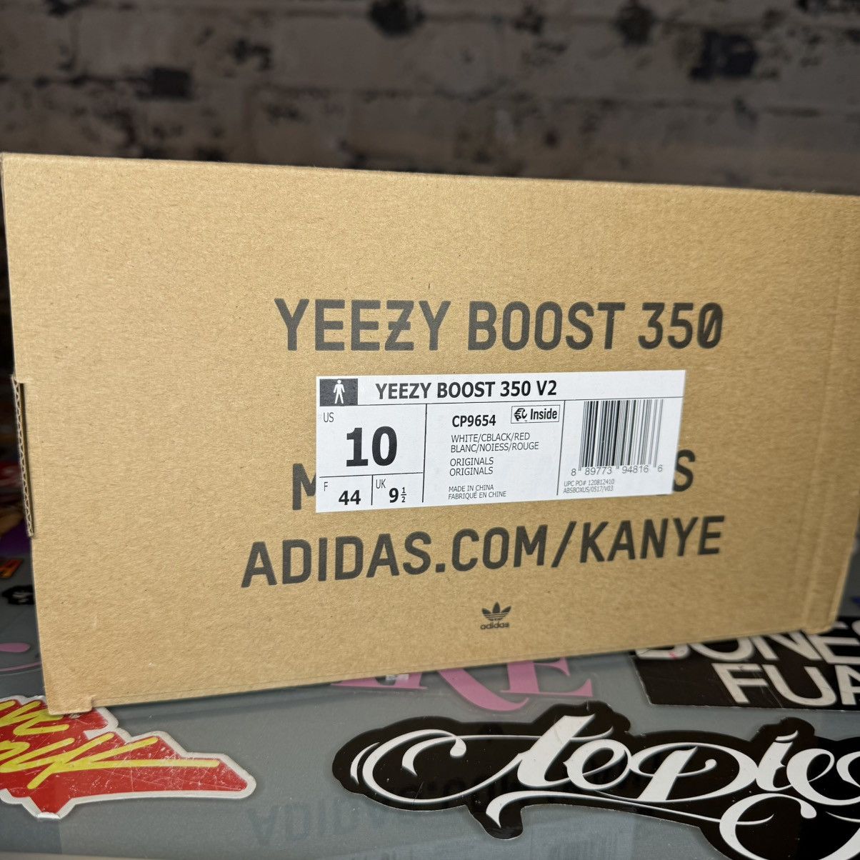 Adidas × Yeezy Adidas Yeezy Boost 350 V2 Zebra Sz 10 NDS Size US 10 / EU 43 - 6 Thumbnail
