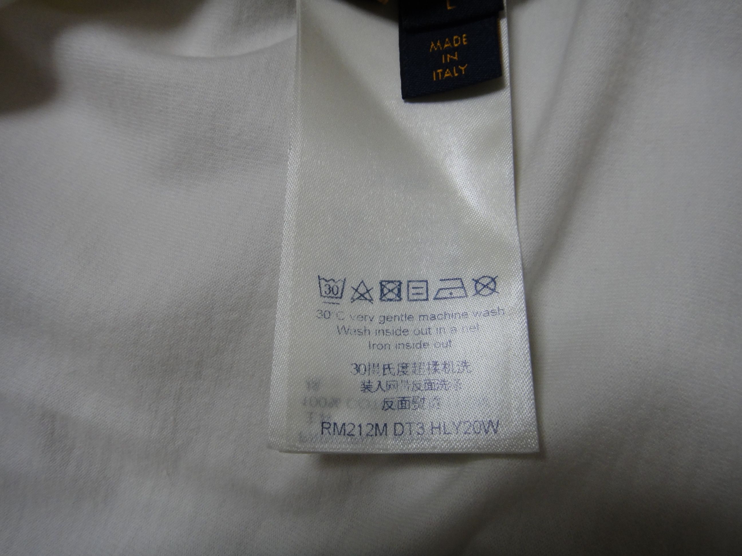 Louis Vuitton Louis Vuitton short sleeve shirt Virgil Abloh NBA T-shirt Size US L / EU 52-54 / 3 - 8 Thumbnail