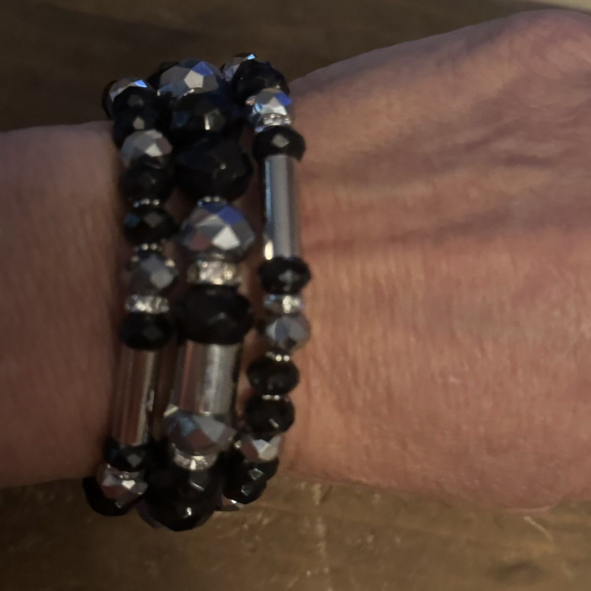Other Black and silver beaded wrap bracelet Size ONE SIZE - 5 Thumbnail