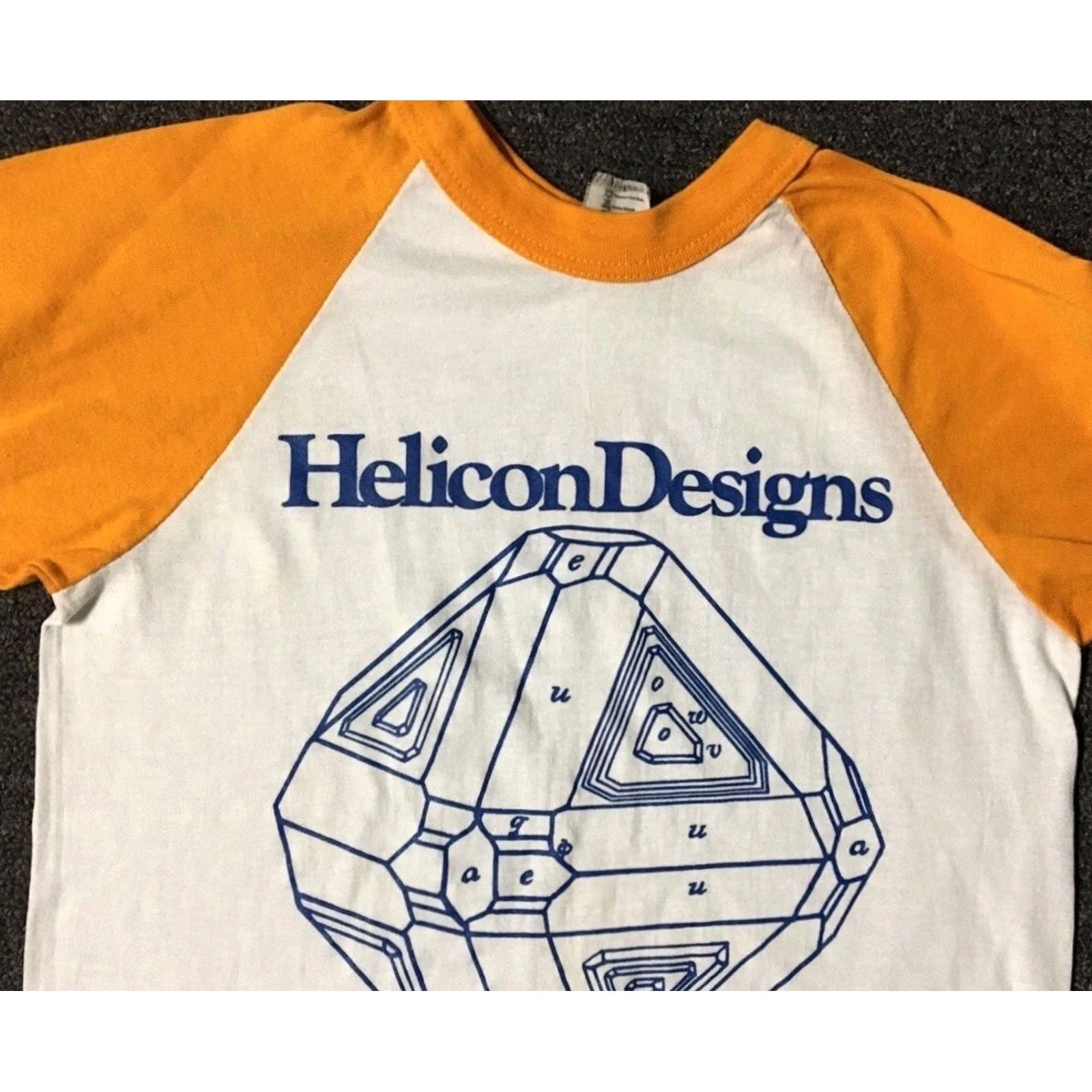 4SDESIGNS VINTAGE Helicon Designs T-Shirt XS White 3/4 Sleeve Crew Neck Men Small Single Stitch Grunge 80s 90s USA California Rock Tech Size US XS / EU 42 / 0 - 6 Thumbnail