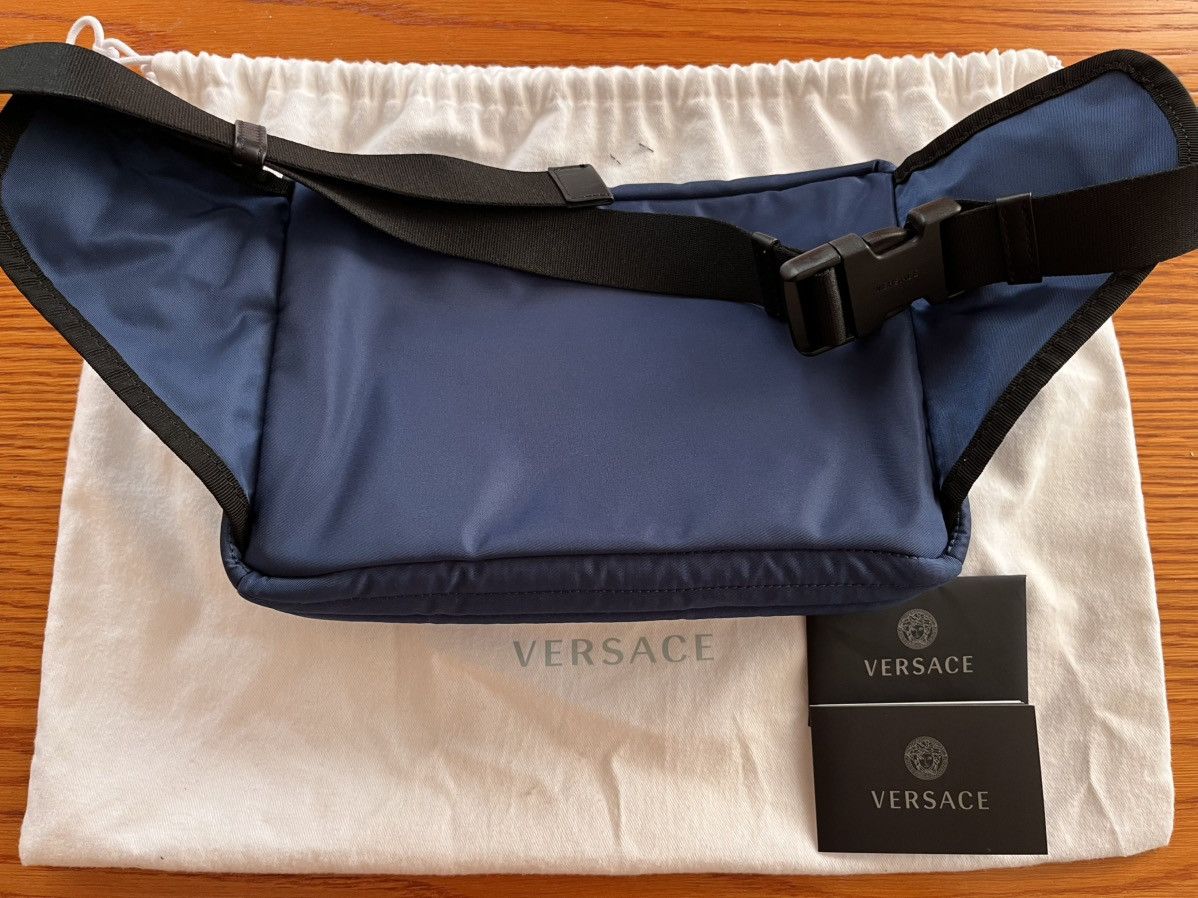Versace Versace Medusa Belt bag with classical pattern Size ONE SIZE - 2 Thumbnail
