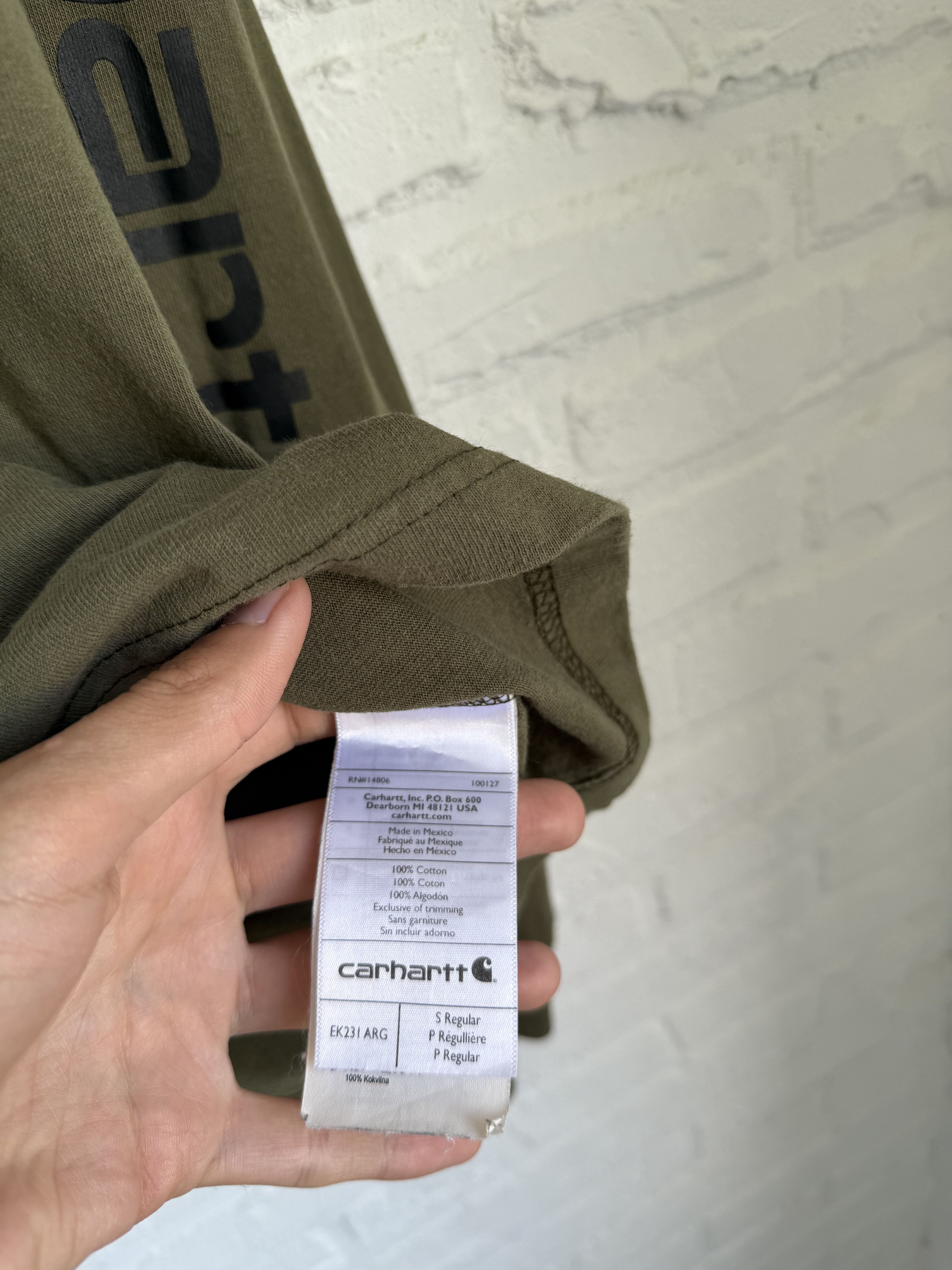 Carhartt × Vintage Vintage 2000s Carhartt long sleeve Logo T-shirt Size US S / EU 44-46 / 1 - 4 Thumbnail