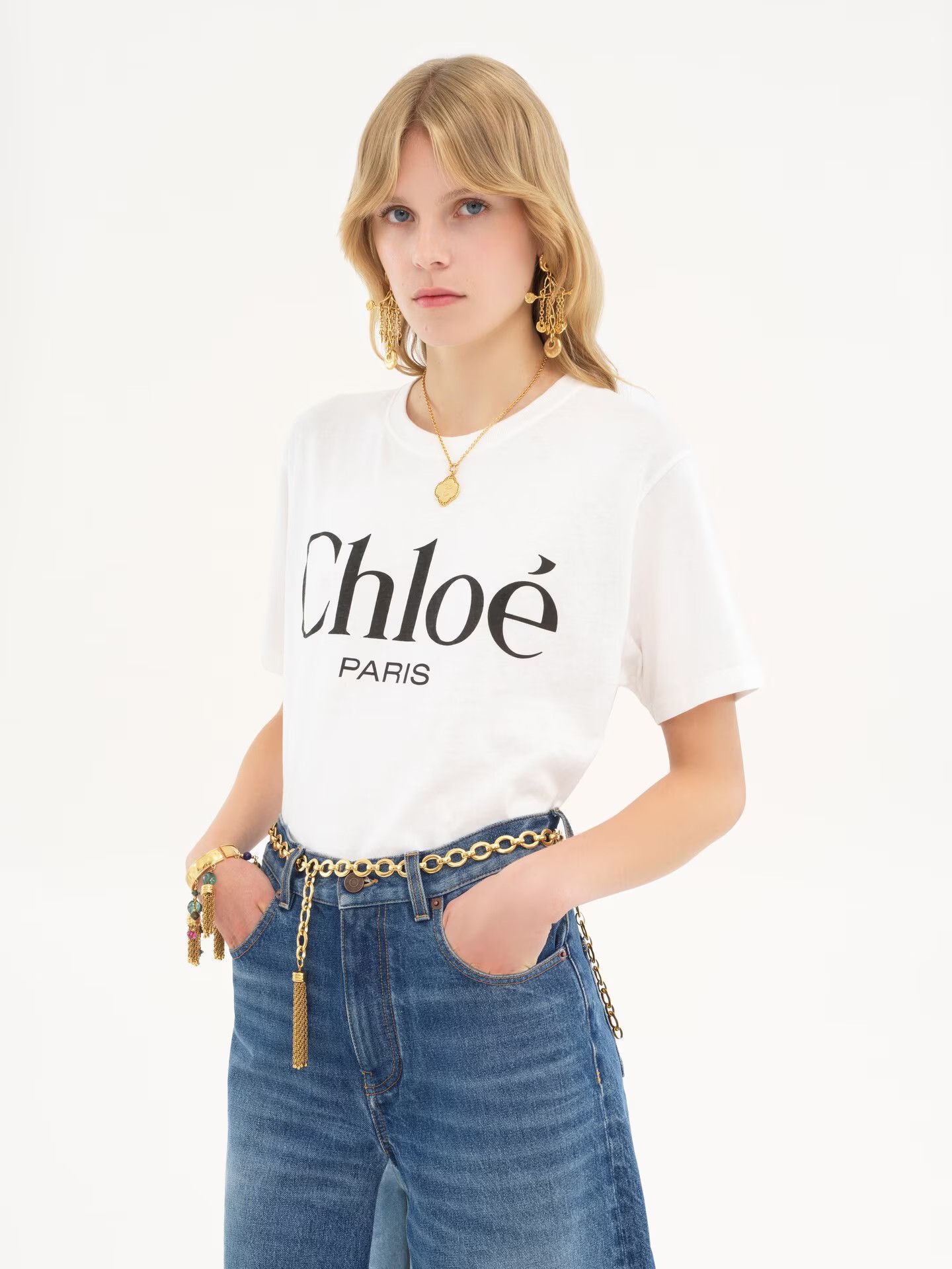 Chloe o1loc1c10226 Oversized Logo T-Shirt in White Size M / US 6-8 / IT 42-44 - 2 Thumbnail