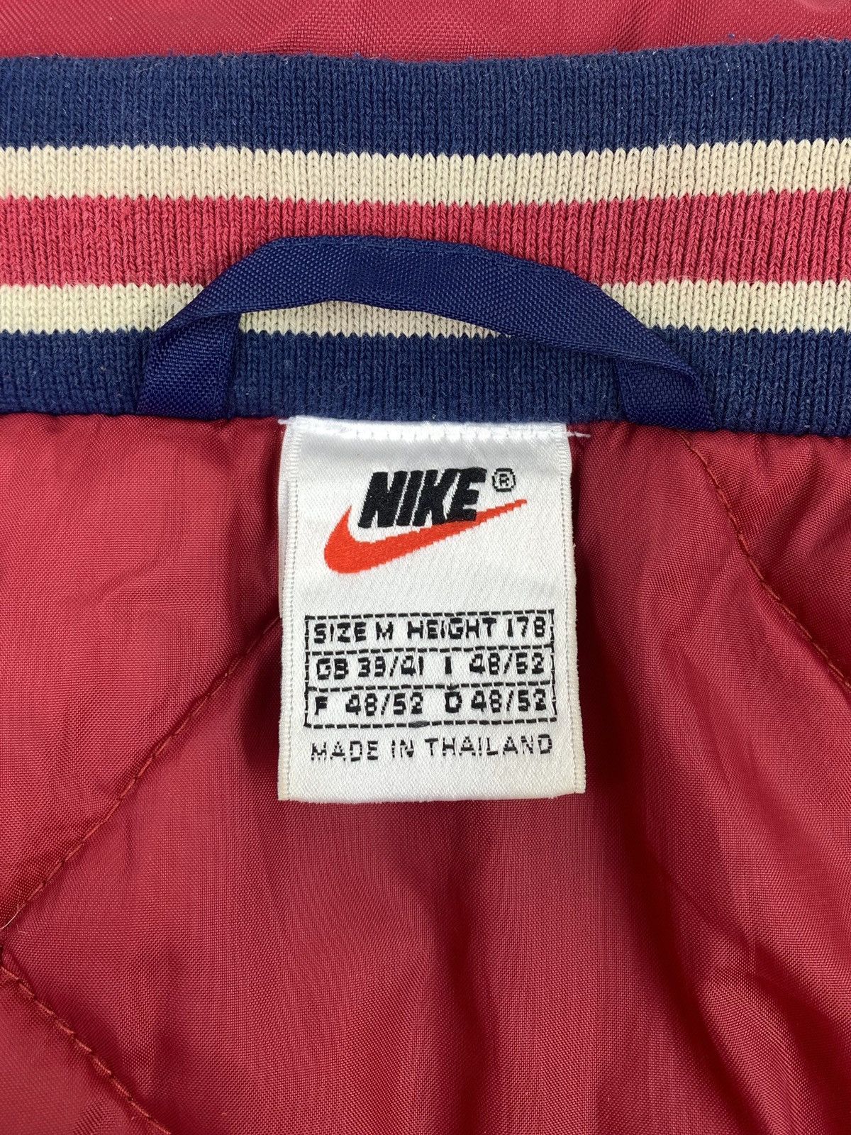 Vintage Vintage 90s Nike Embroidered Big Logo Swoosh Jacket Size US M / EU 48-50 / 2 - 14 Thumbnail