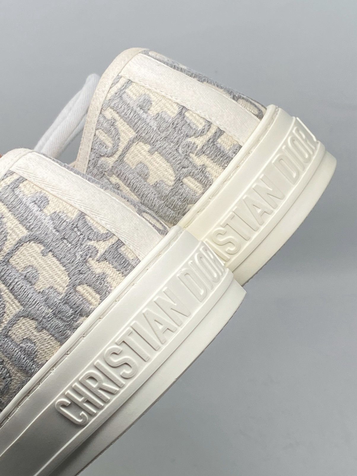 Dior Dior Walk'n'Dior Sneaker Dior Oblique Embroidered size 41 Size US 11 / IT 41 - 7 Thumbnail