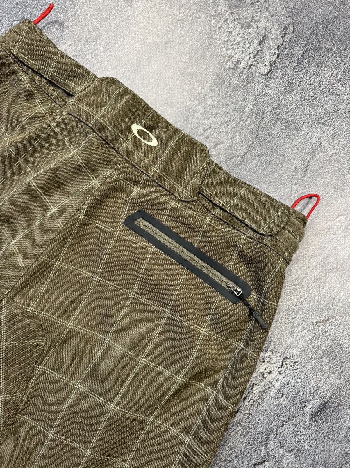 Oakley Oakley Padded MTB Cycling Shorts — Great Condition Size US 36 / EU 52 - 8 Thumbnail