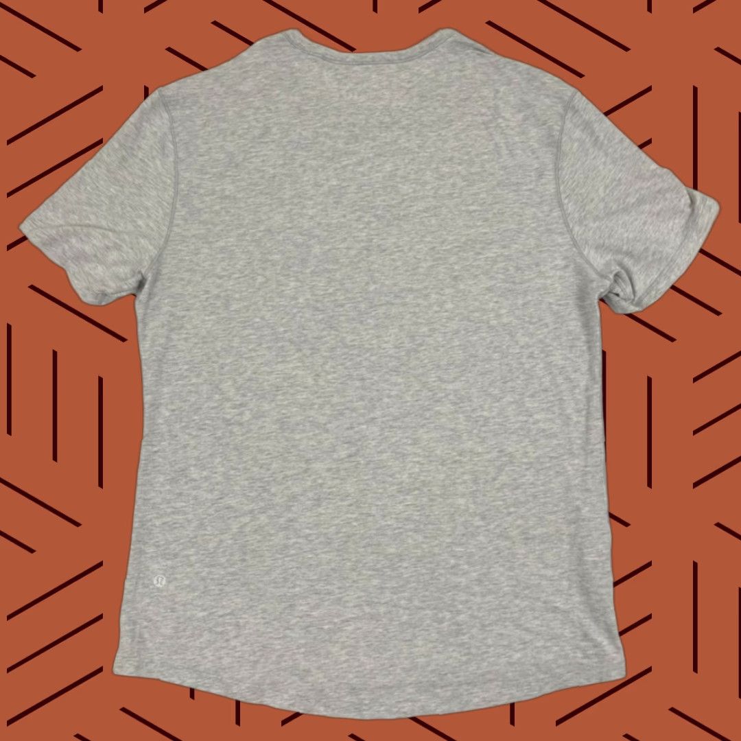 Lululemon Lululemon Shirt Mens Large Heather Gray Active Everyday Crewneck Casual Workout Shirt Mens Large Heather Gray Size US L / EU 52-54 / 3 - 1 Thumbnail