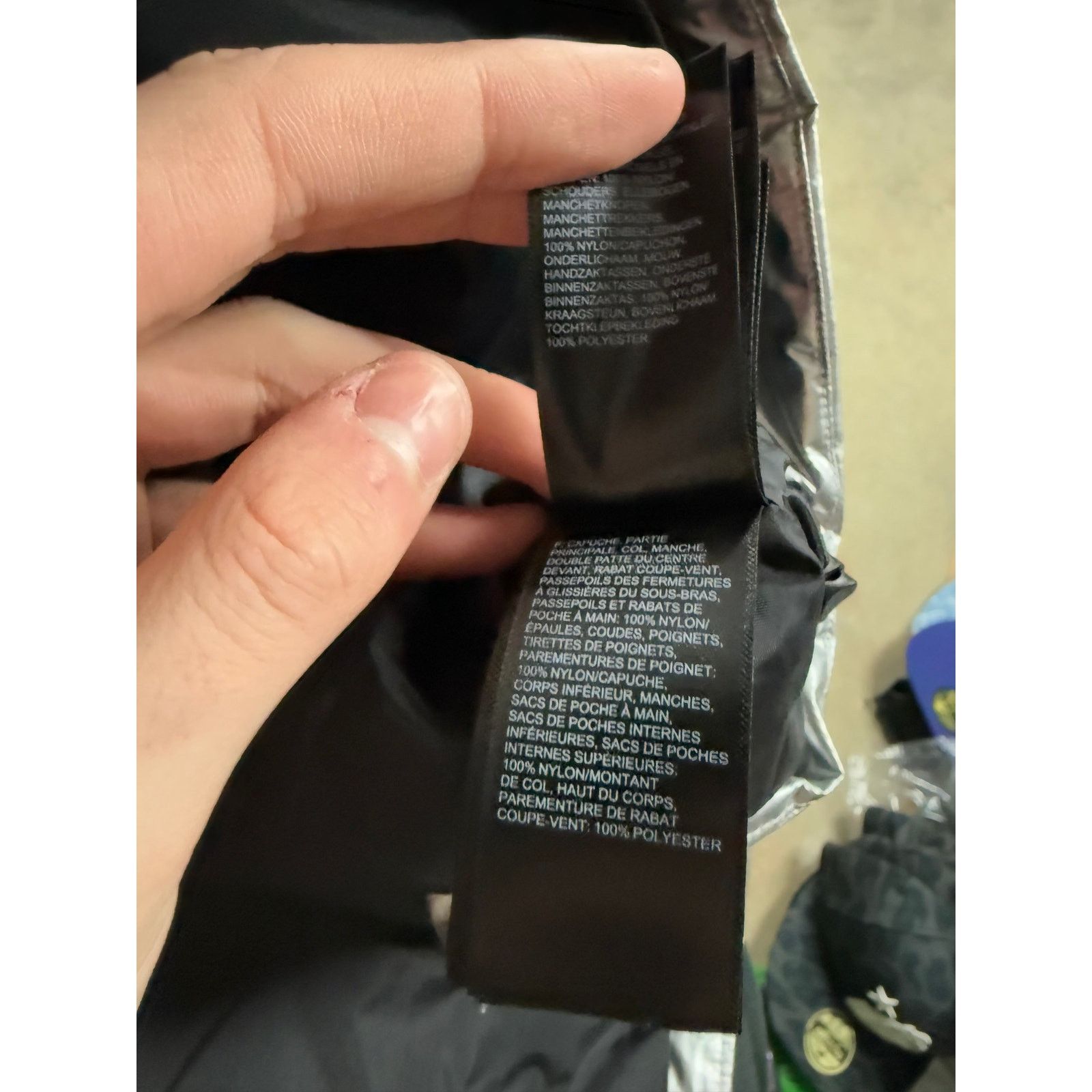 Supreme Supreme TNF Silver Metalic XL New Size US XL / EU 56 / 4 - 11 Thumbnail