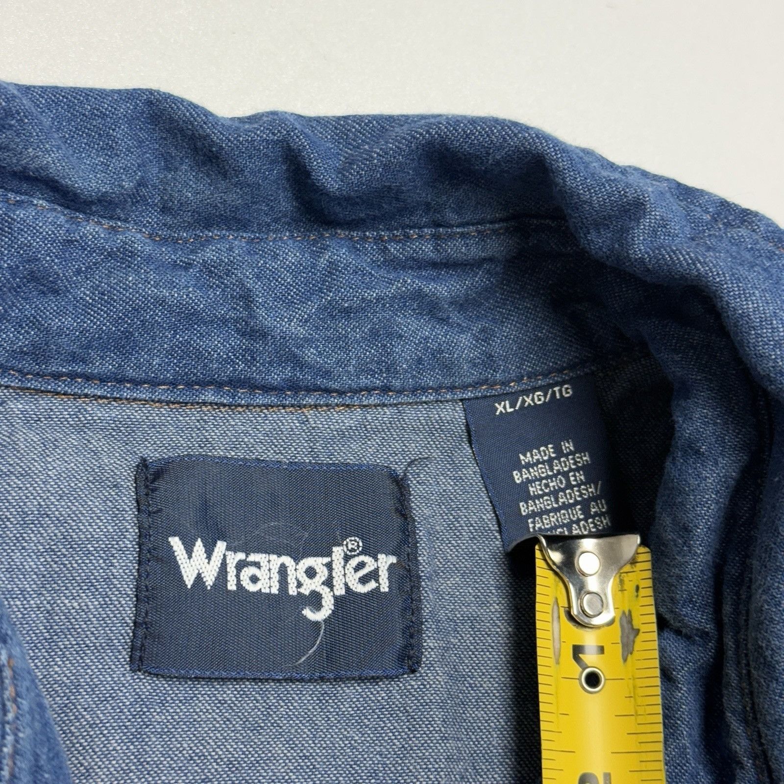 Wrangler Vintage Wrangler Denim Pearl Snap Shirt Mens XL 26x31 Long S Size US XL / EU 56 / 4 - 12 Thumbnail
