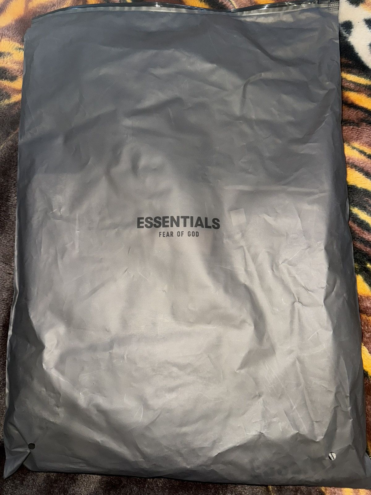 Essentials Fear of God Essentials "Dark Oatmeal" Tee Size US L / EU 52-54 / 3 - 7 Thumbnail