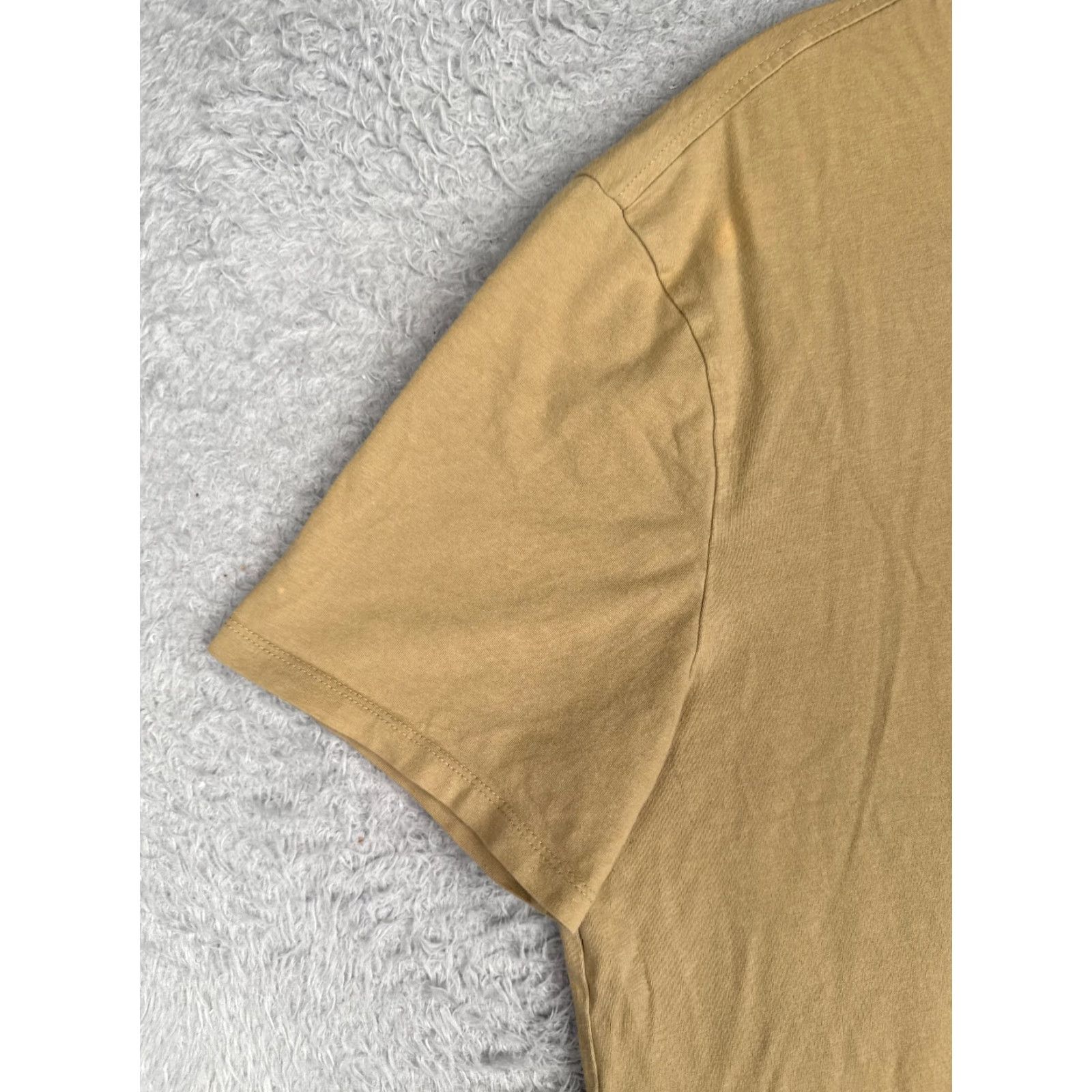Tommy Hilfiger Tommy Hilfiger Shirt Beige Adult Large Short Sleeve Crew Neck Cotton Blend READ Size US L / EU 52-54 / 3 - 3 Thumbnail