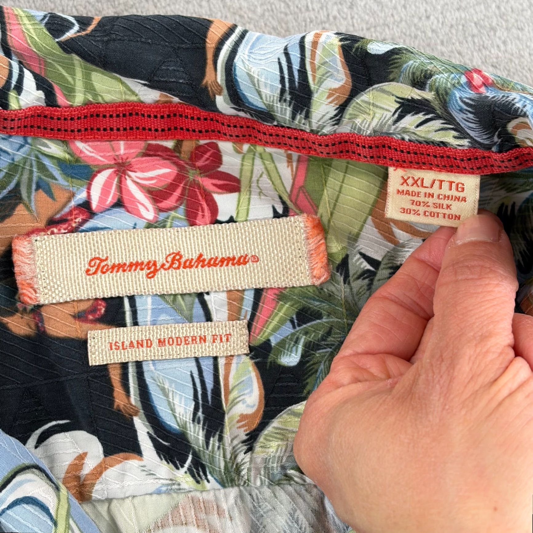 Tommy Bahama Tommy Bahama Shirt Men 2XL Hawaiian Floral Button-Up Collared Short Sleeve Multicolor Casual Island Size US XXL / EU 58 / 5 - 2 Thumbnail