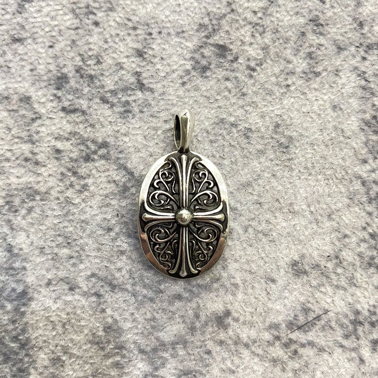Chrome Hearts Chrome Hearts Oval Cross charm silver Size ONE SIZE - 4 Thumbnail