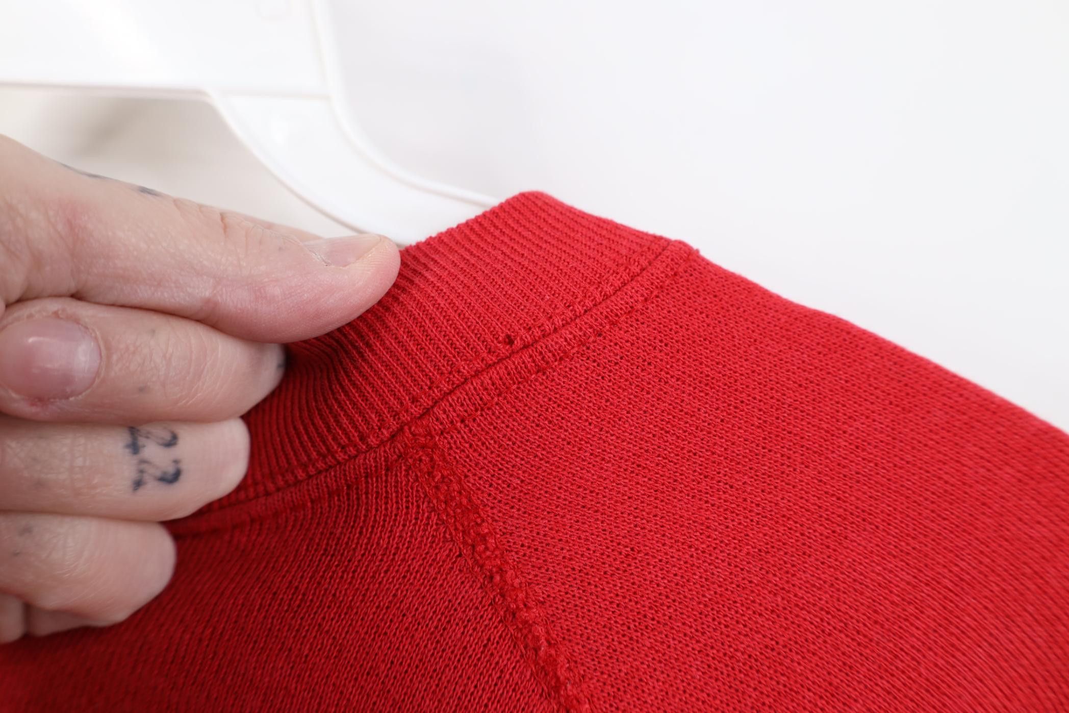 Vintage Vintage 90s Streetwear Raglan Crewneck Sweatshirt Red USA Size US L / EU 52-54 / 3 - 10 Thumbnail