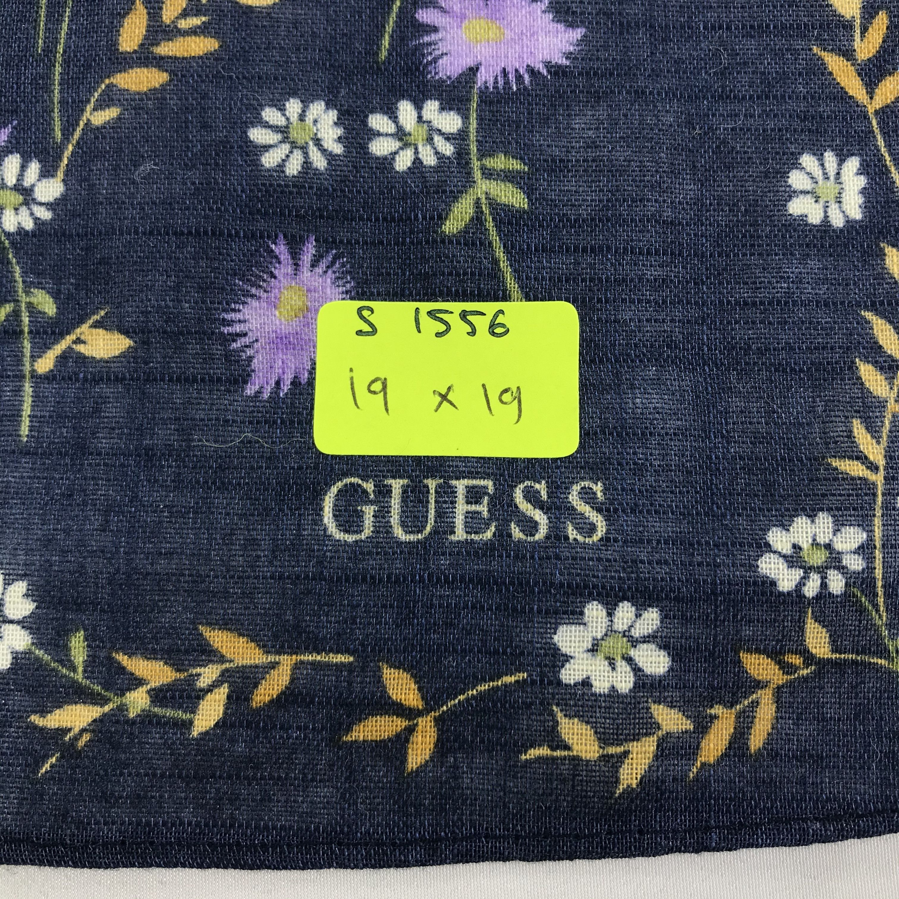 Guess × Vintage Guess Bandana / Handkerchief / Neckerchief - S1556 Size ONE SIZE - 5 Thumbnail