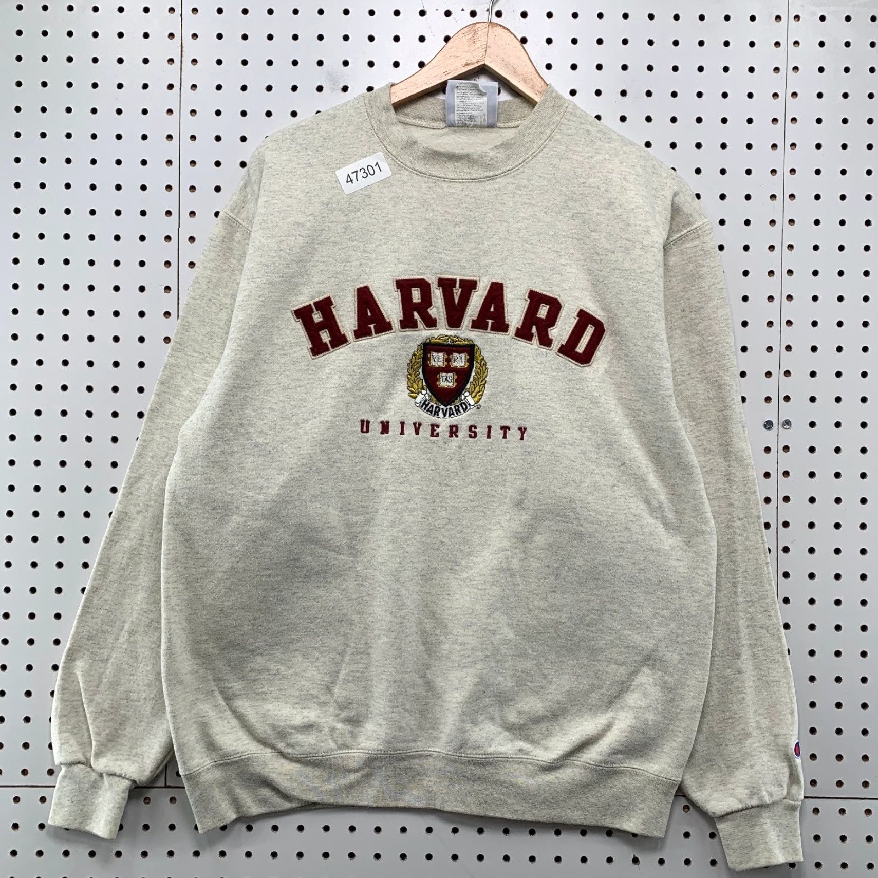 Champion VINTAGE Harvard University Sweatshirt Mens Large Gray Embroidered Fleece Crewneck Size US L / EU 52-54 / 3 - 2 Thumbnail