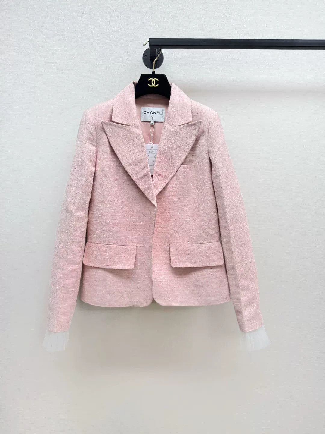 Chanel Chanel Pink Women's Blazer Size XS / US 0-2 / IT 36-38 - 1 Thumbnail