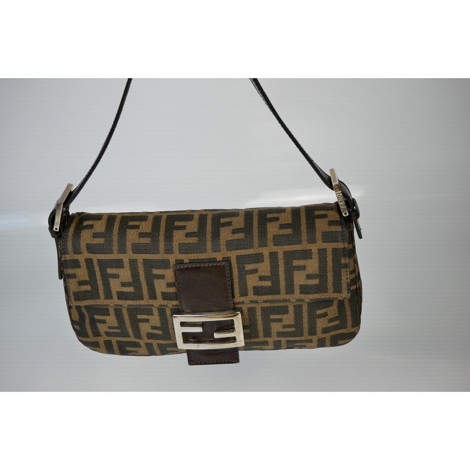 Fendi Baguette Shoulder Bag Size ONE SIZE - 4 Thumbnail