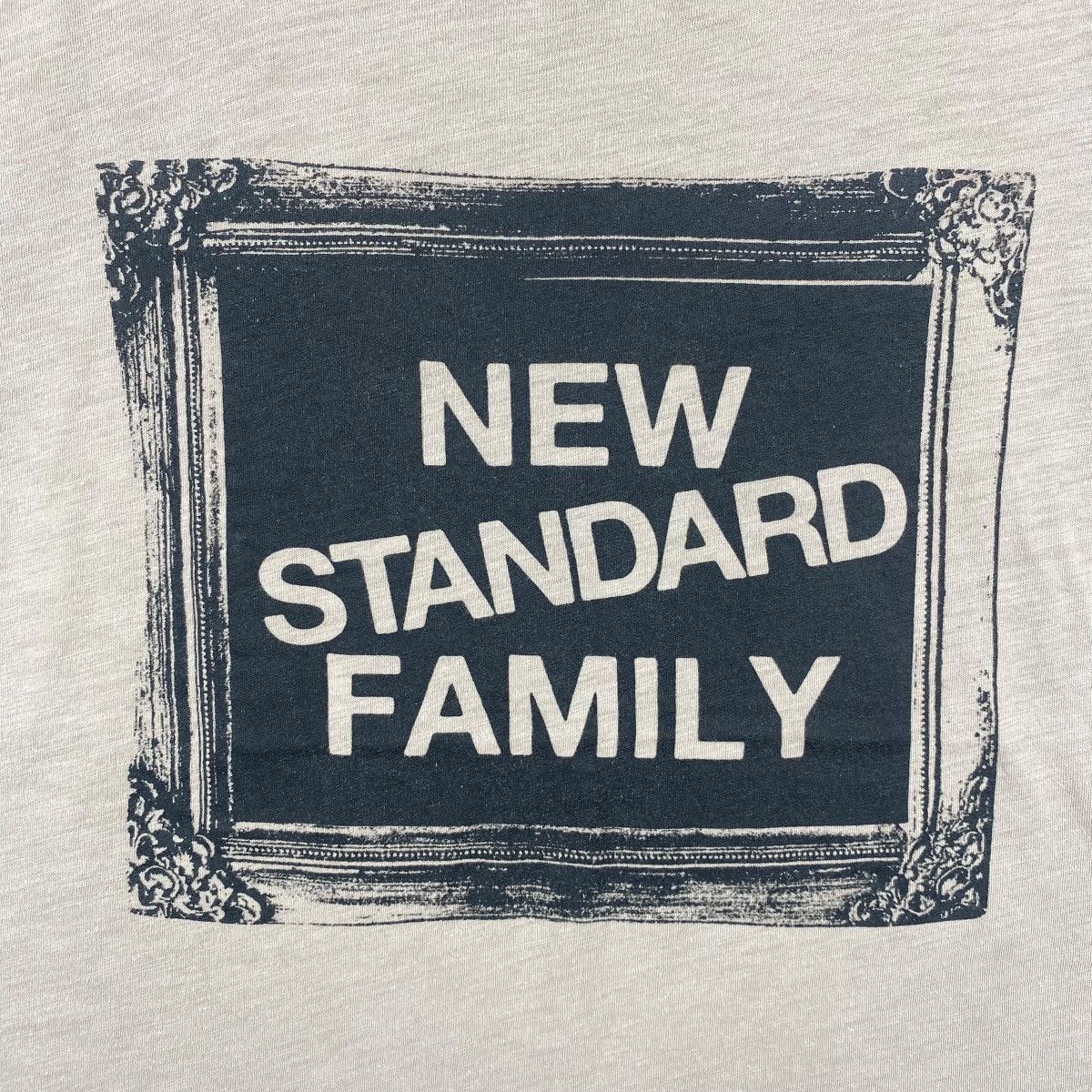 Japanese Brand × Undercover Uniqlo Undercover NEW STANDARD FAMILY Graphic Tee Medium Size M / US 6-8 / IT 42-44 - 2 Thumbnail