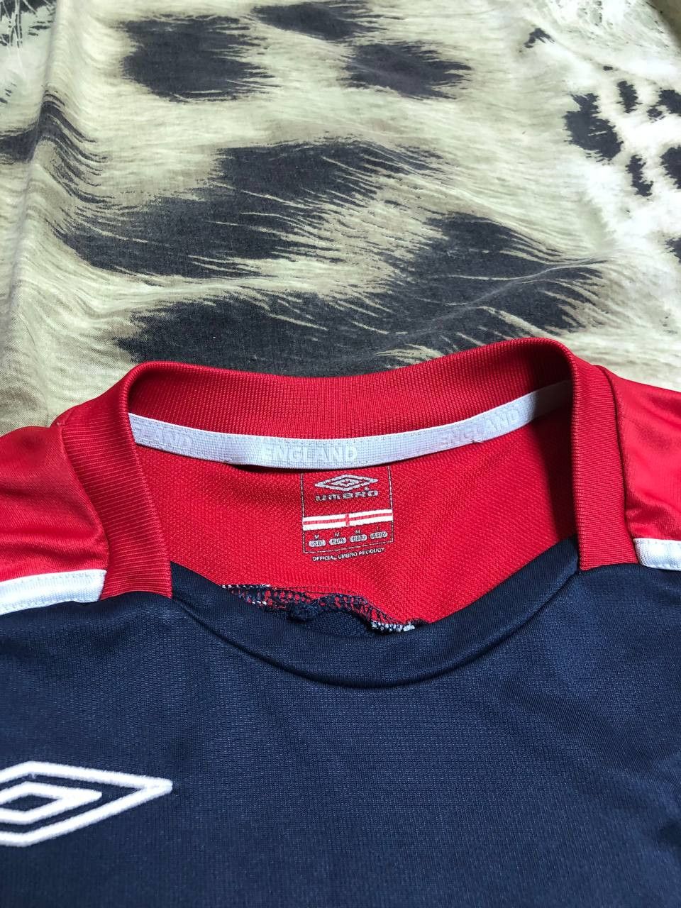 Umbro England Training Football Shirt Adults Umbro Size US M / EU 48-50 / 2 - 7 Thumbnail