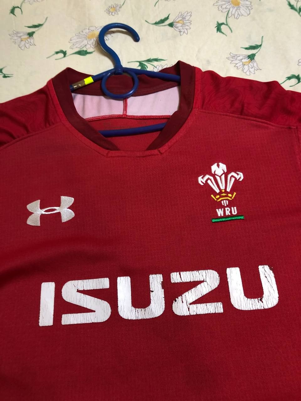 Under Armour WALES RUGBY JERSEY HOME 2019 SHIRT WRU RUGBY JERSEY Size US L / EU 52-54 / 3 - 9 Thumbnail