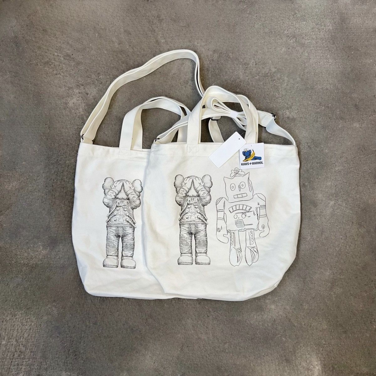 Andy Warhol × Kaws × Uniqlo Uniqlo x Kaws + Warhol 2way