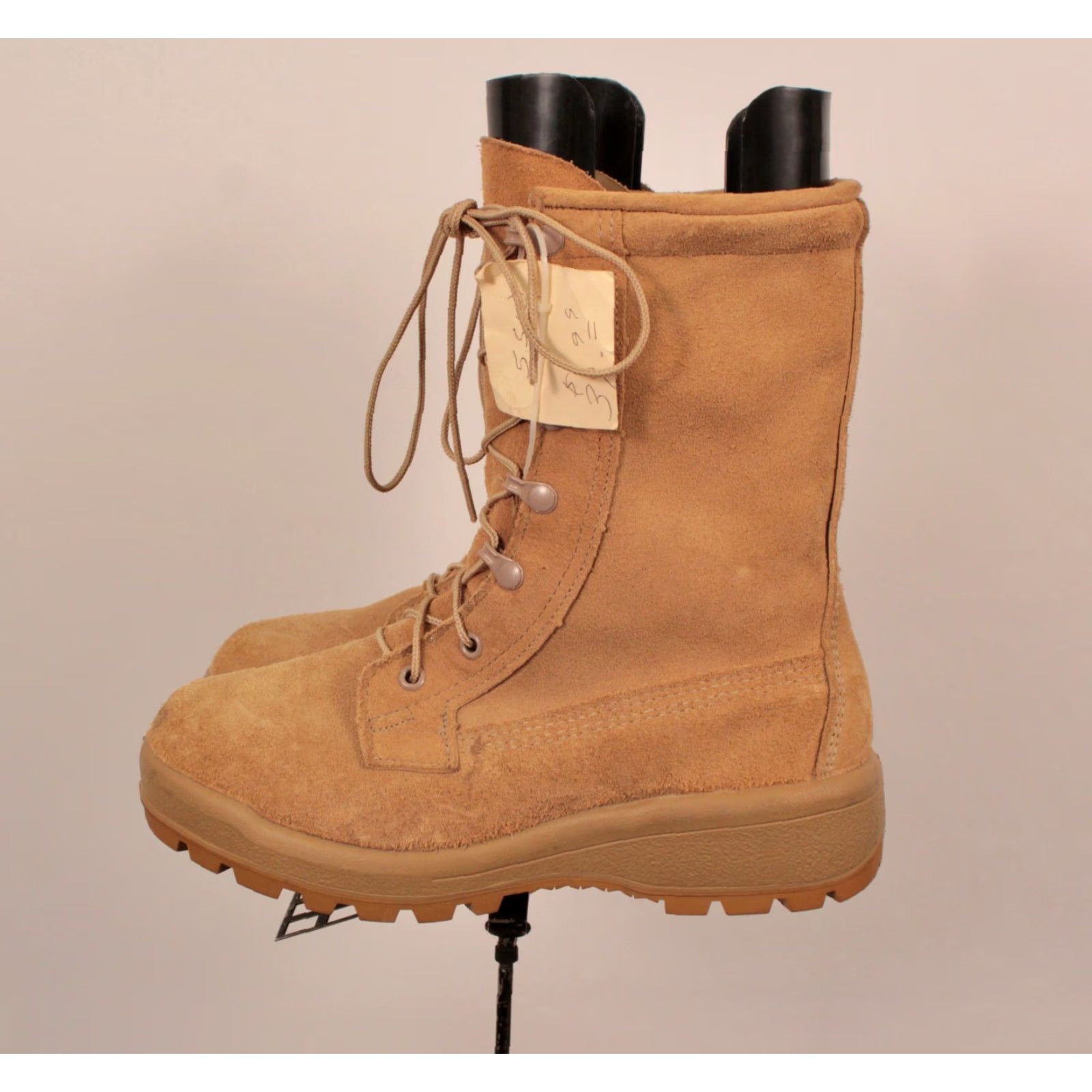 Vintage Bellville US Army Desert Boots Combat Boots Men 5.5W Beige Suede Goretex NOS Army Theme Boots Bellville Mens Size US 6 / EU 39 - 3 Thumbnail