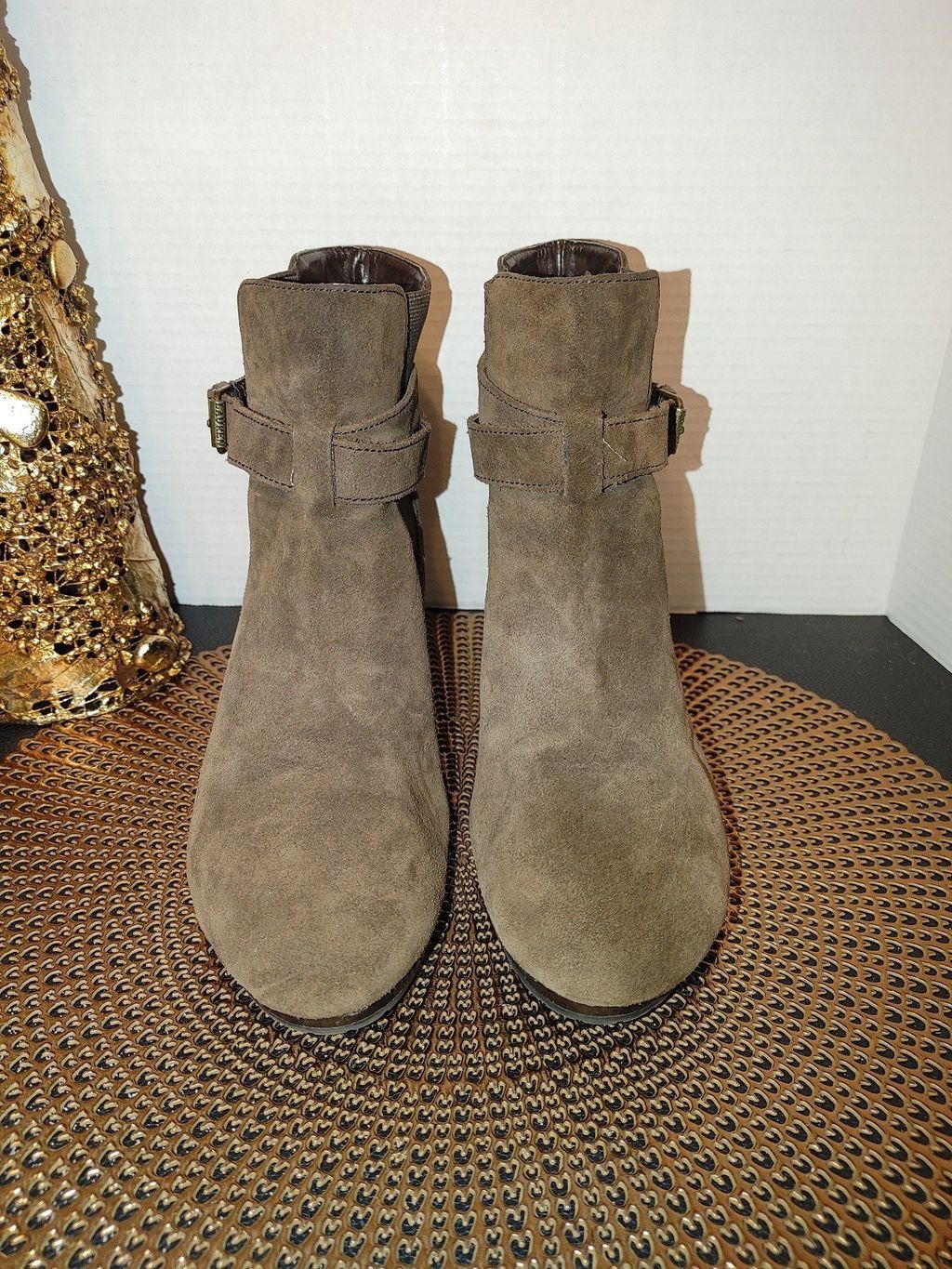 Ralph Lauren Ralph Lauren Yaskine Suede Booties Size 10B Size US 10 / IT 40 - 1 Thumbnail