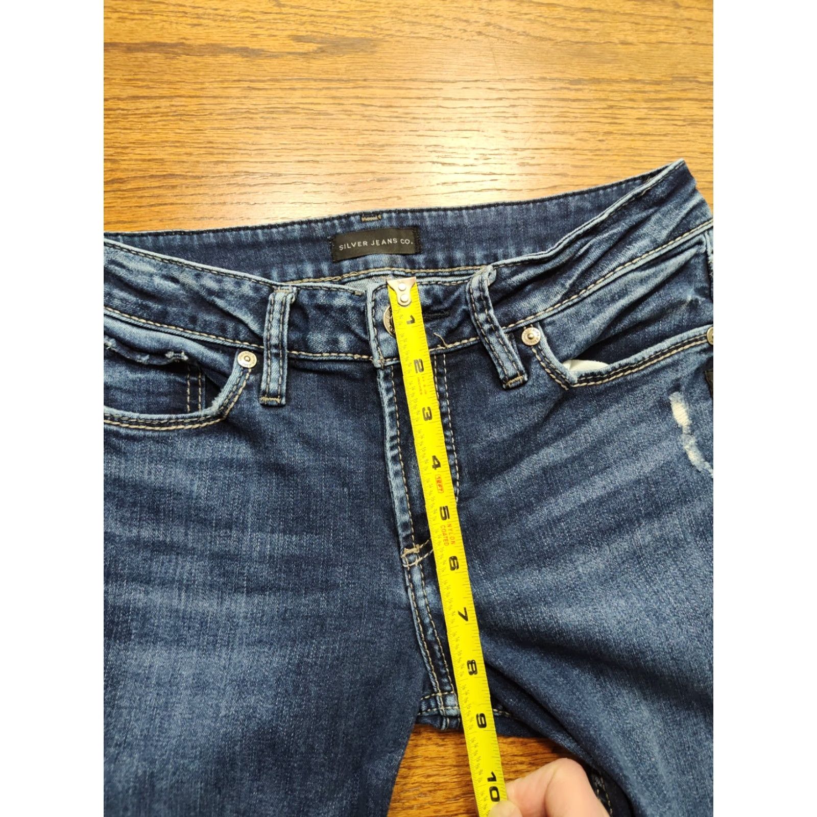 Silver Jeans Co. Silver Jeans Co. Womens Jeans Suki Slim Boot 28 Blue Denim Embroidered Pockets Stretch Cowboy 30 Inseam XS? Size 28" / US 6 / IT 42 - 7 Thumbnail