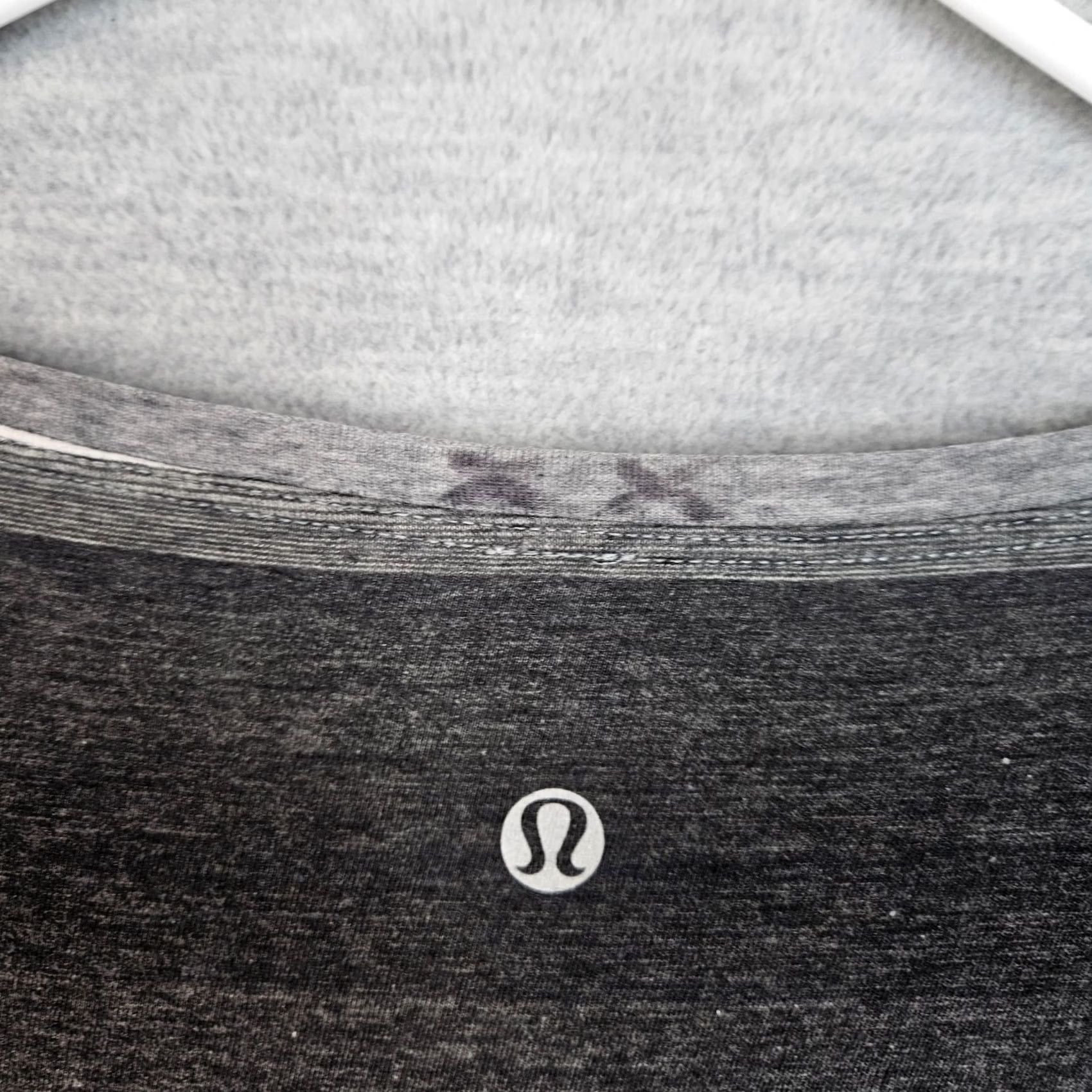 Lululemon Lululemon Women's Reversible Long Sleeve Top Size 6 Casual Activewear Multicolor Long Sleeve Women's Reversible Top 6 Sportswear Mens Girls Size M / US 6-8 / IT 42-44 - 5 Thumbnail