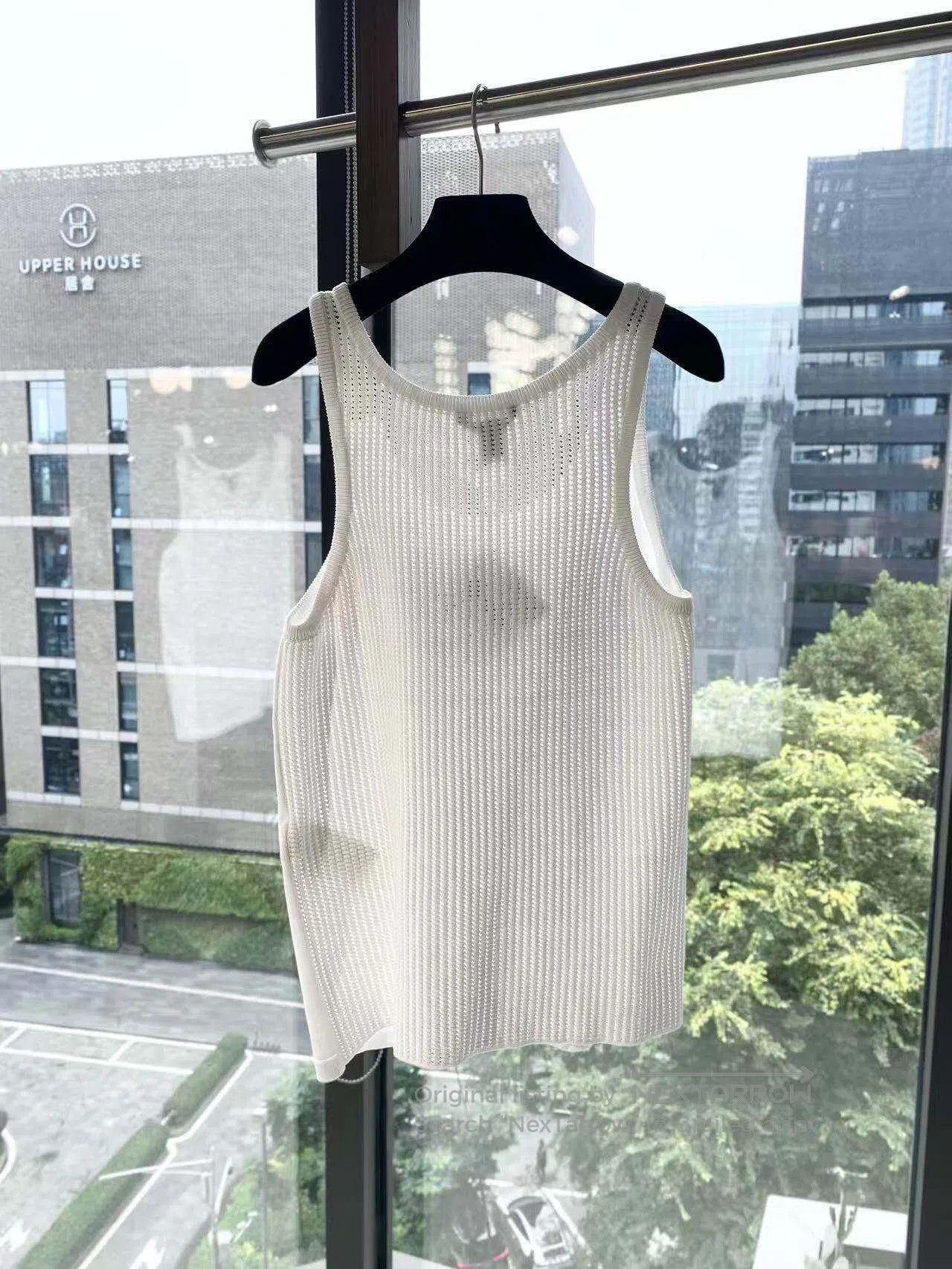 Louis Vuitton Louis Vuitton Knitted vest with lock buttons| Size M / US 6-8 / IT 42-44 - 3 Thumbnail