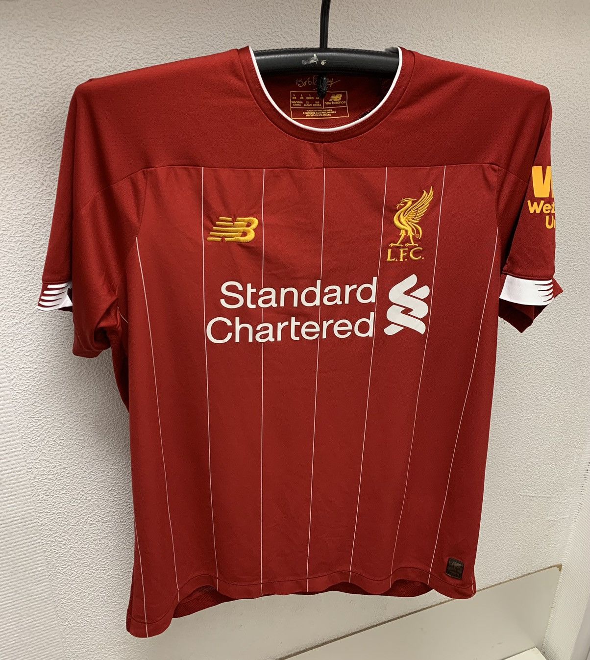 New Balance Liverpool new balance soccer jersey L standard chartered Size US L / EU 52-54 / 3 - 1 Thumbnail