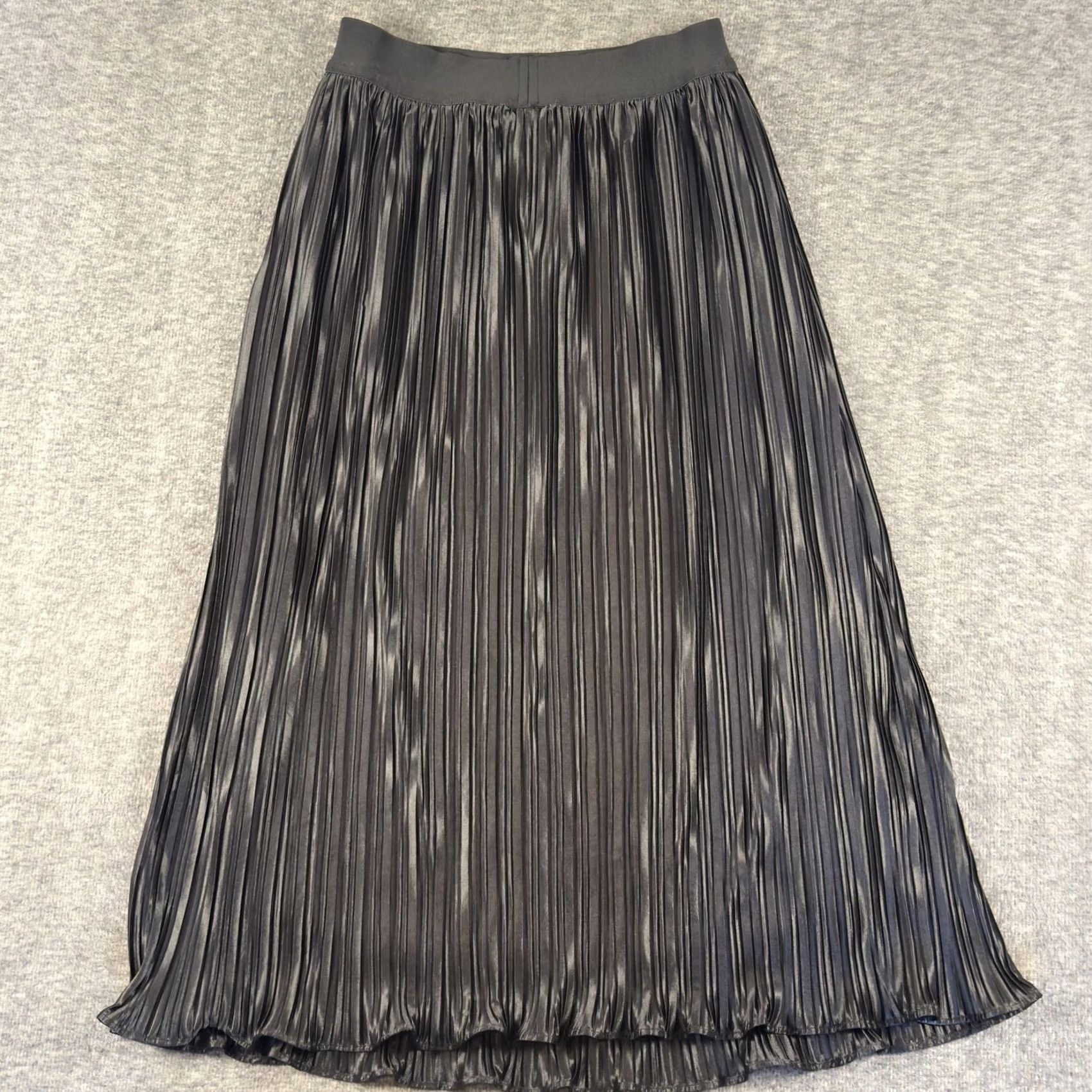 Vintage SHE + SKY Skirt Womens Small Black Pleated Satin Elastic Waist Midi Pull On Size 28" / US 6 / IT 42 - 4 Thumbnail