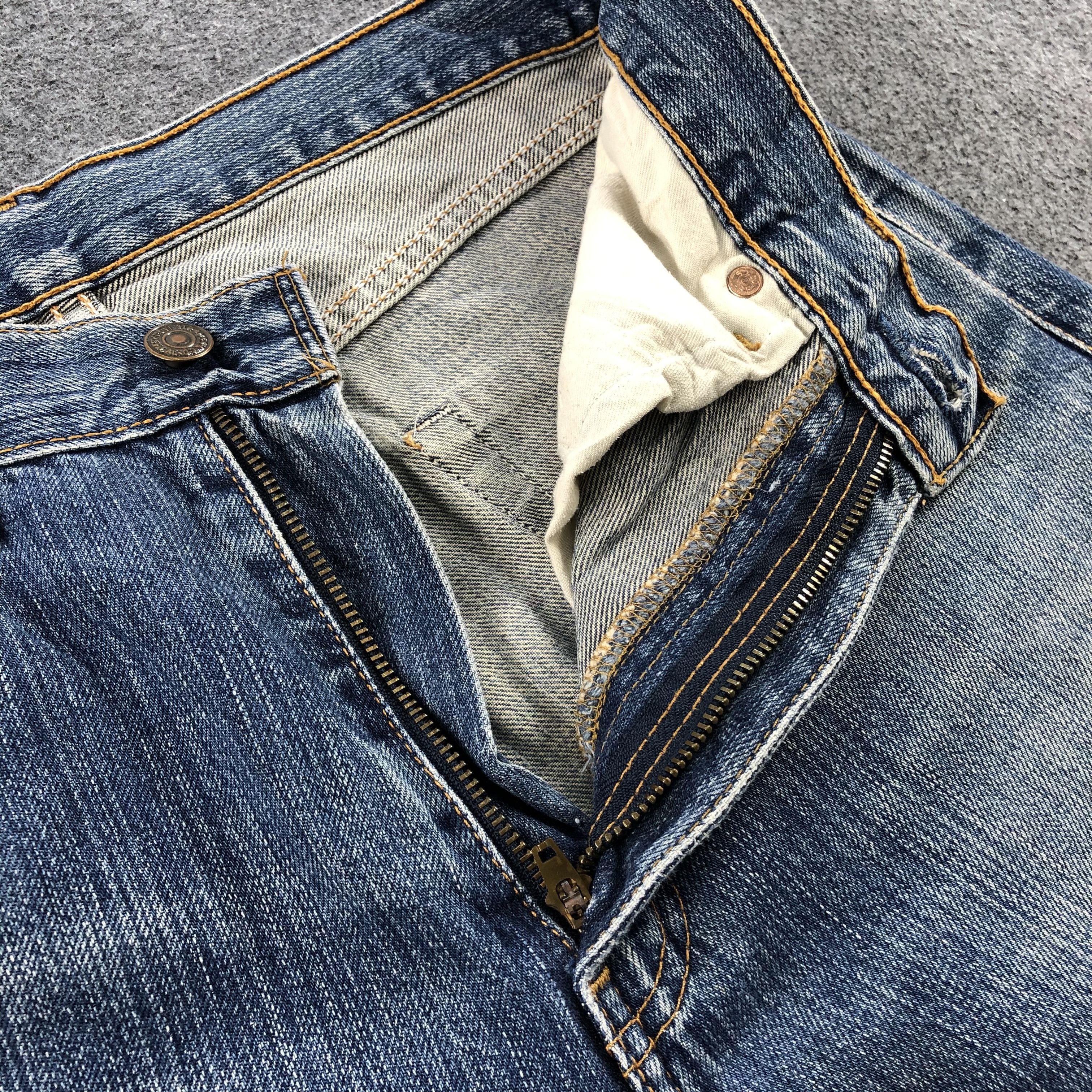Levi's × Vintage Vintage 90s Blue Wash Levis 512 Jeans-JM2042 Size US 31 - 8 Thumbnail