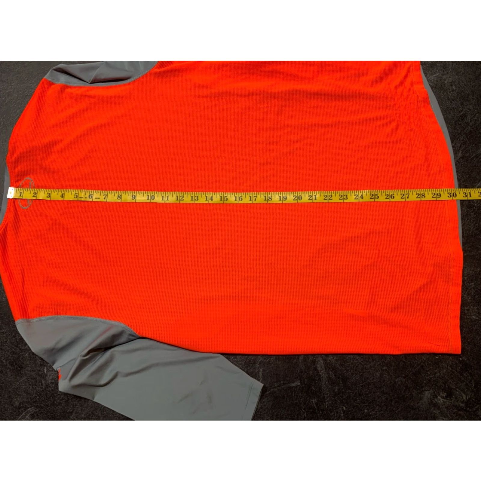 Under Armour Under Armour Mens Slim Fit 3/4 Sleeve Gray T Shirt Activewear Gym Training Large Size US L / EU 52-54 / 3 - 5 Thumbnail