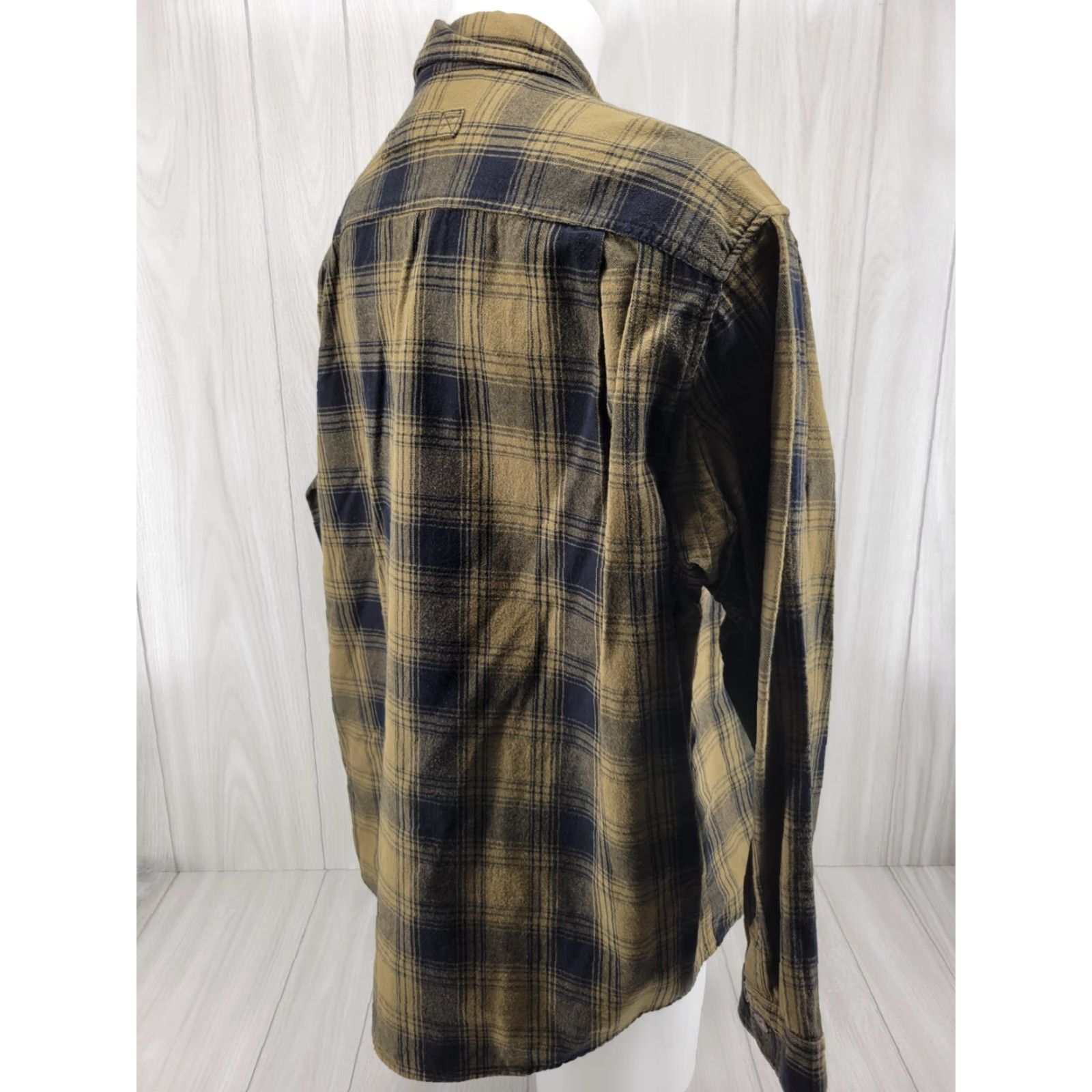CO Duluth Flannel Shirt Mens XL Olive Green Plaid Button-Front Easy Care Relaxed All Seasons Shirt Size US XL / EU 56 / 4 - 4 Thumbnail