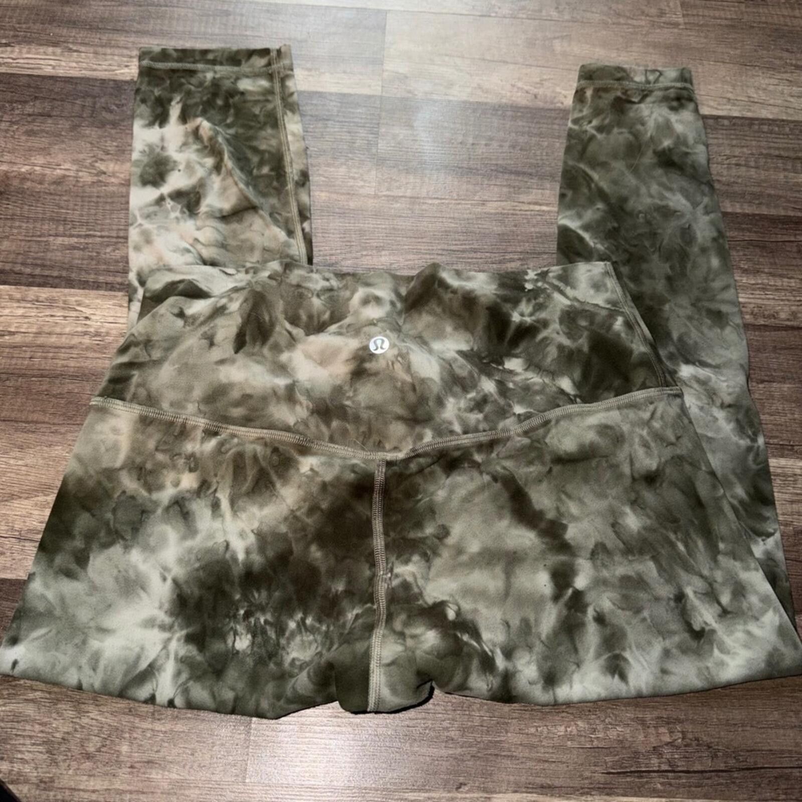 Lululemon Lululemon Align High-Rise Crop 21 Diamond Dye Light Sage Size 32" / US 10 / IT 46 - 3 Thumbnail