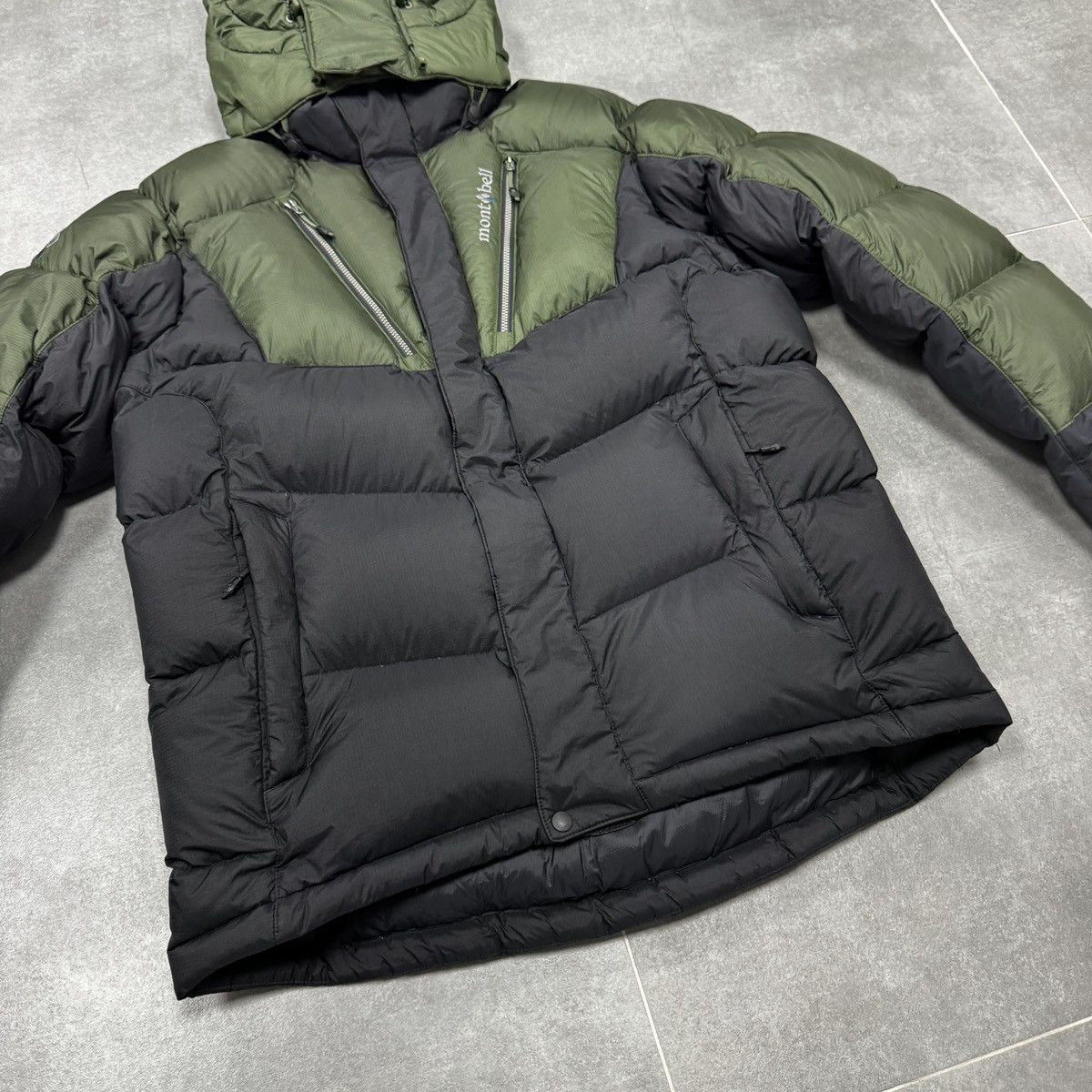Montbell Montbell Multi Pocket Puffer Down Jacket Men Dark Green Size US L / EU 52-54 / 3 - 7 Thumbnail