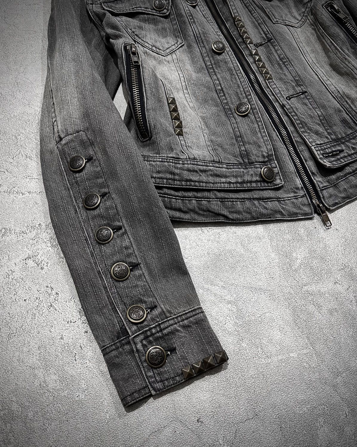 Japanese Brand Y2k Japanese Studded Denim Jacket Lgb Ifsix Style Size US M / EU 48-50 / 2 - 4 Thumbnail